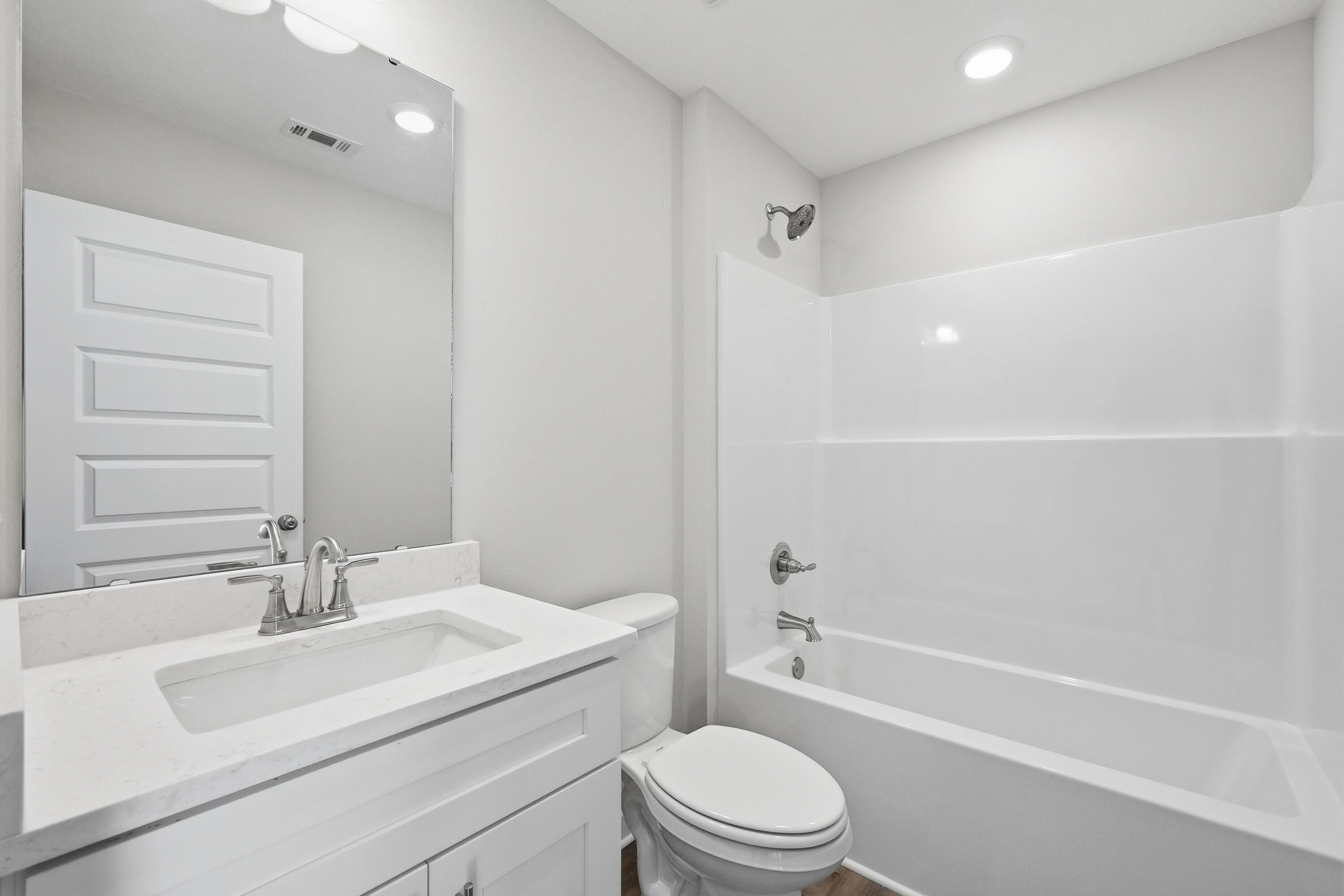HOLLAND PLACE - Residential