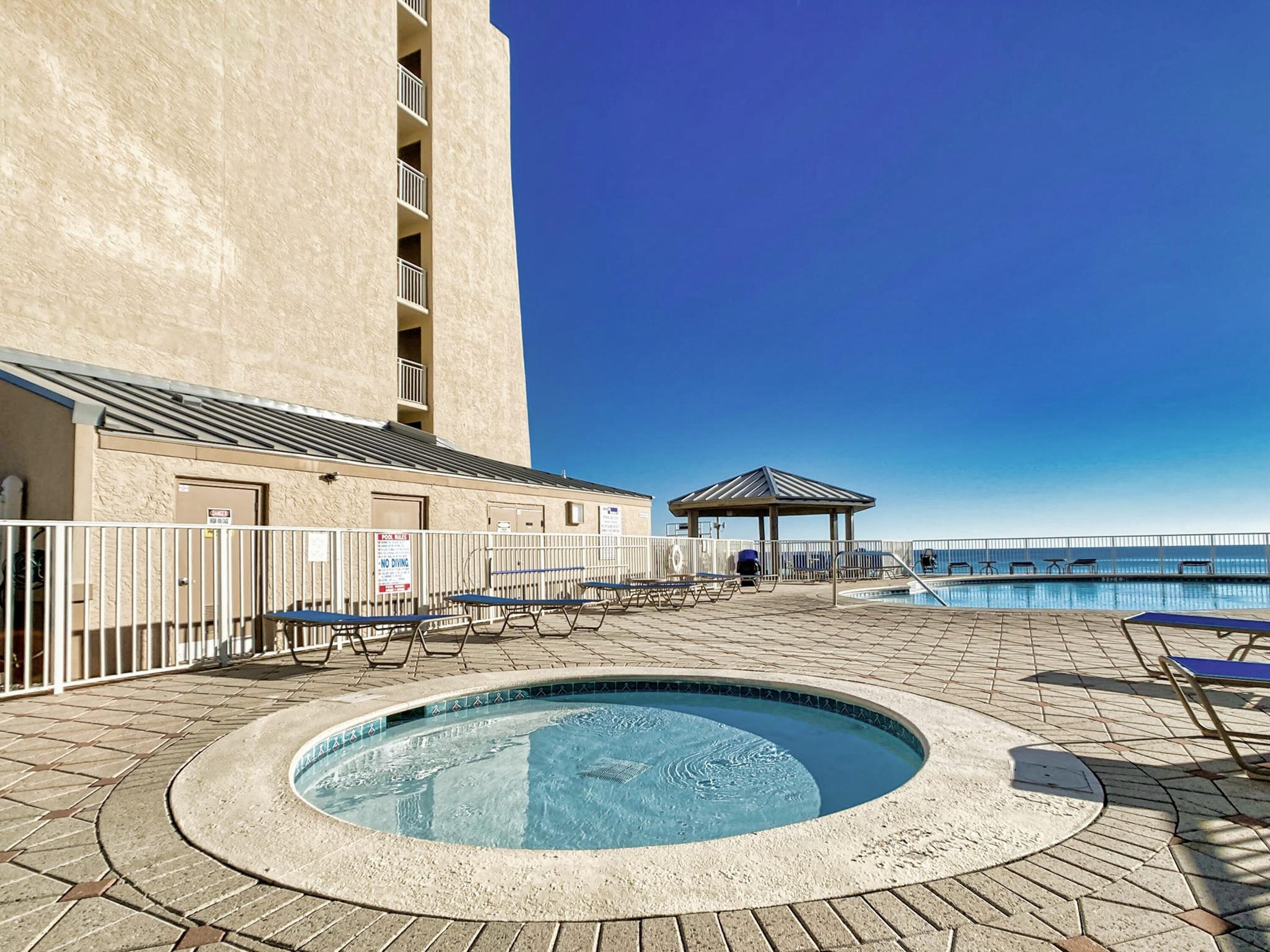 BEACH HOUSE CONDO PH 1 - Residential