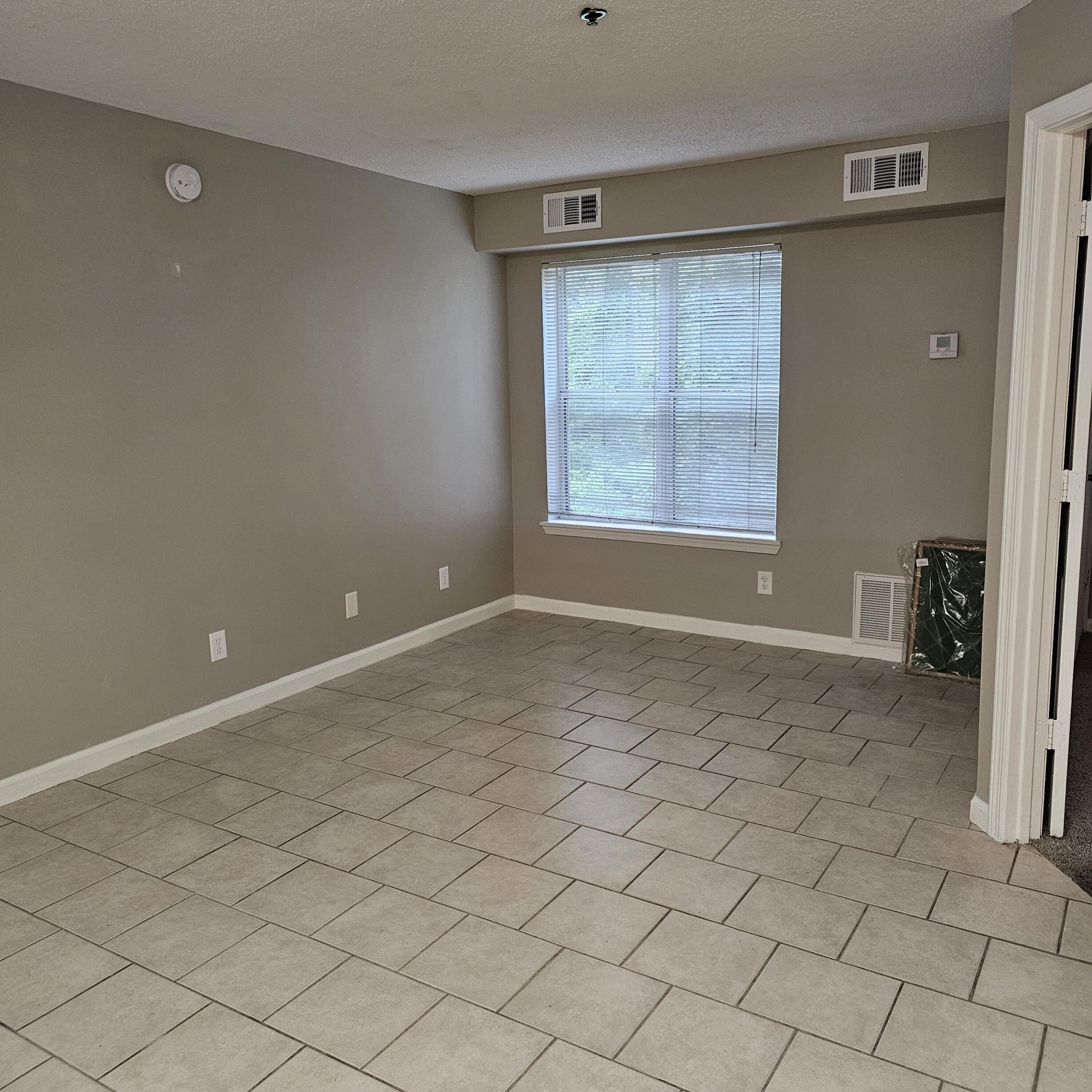 POINTE OF VIEW - Residential