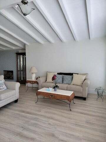 BAY GROVE - Residential