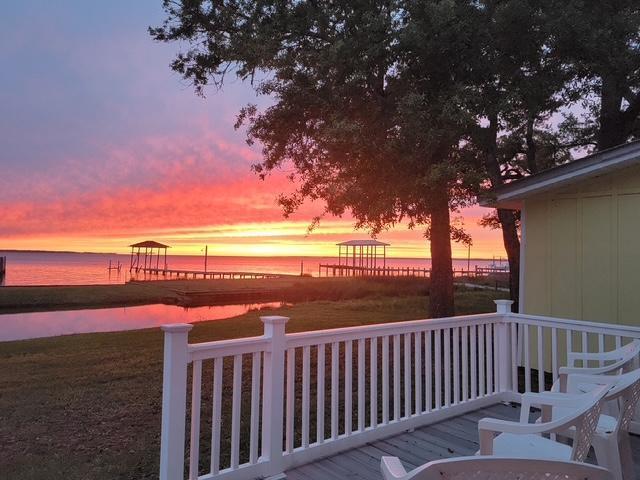 BAY GROVE - Residential
