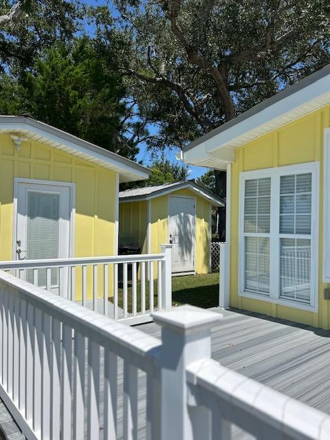 BAY GROVE - Residential