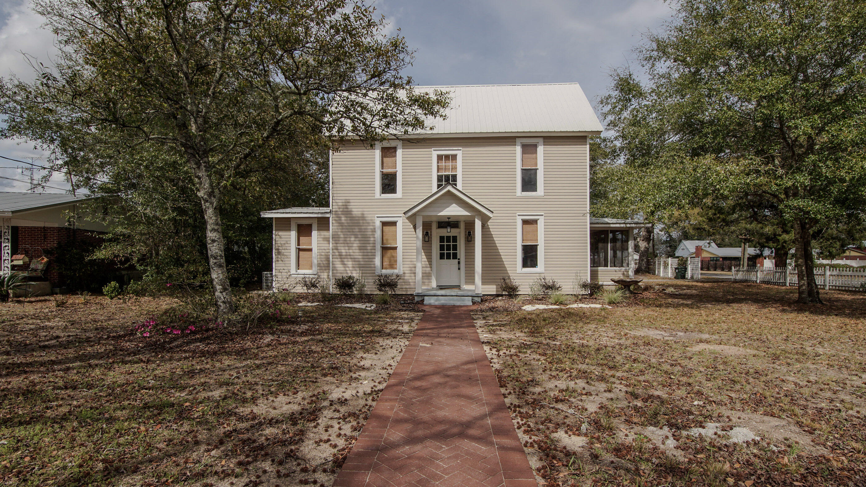 TOWN OF DEFUNIAK SPRINGS - Residential