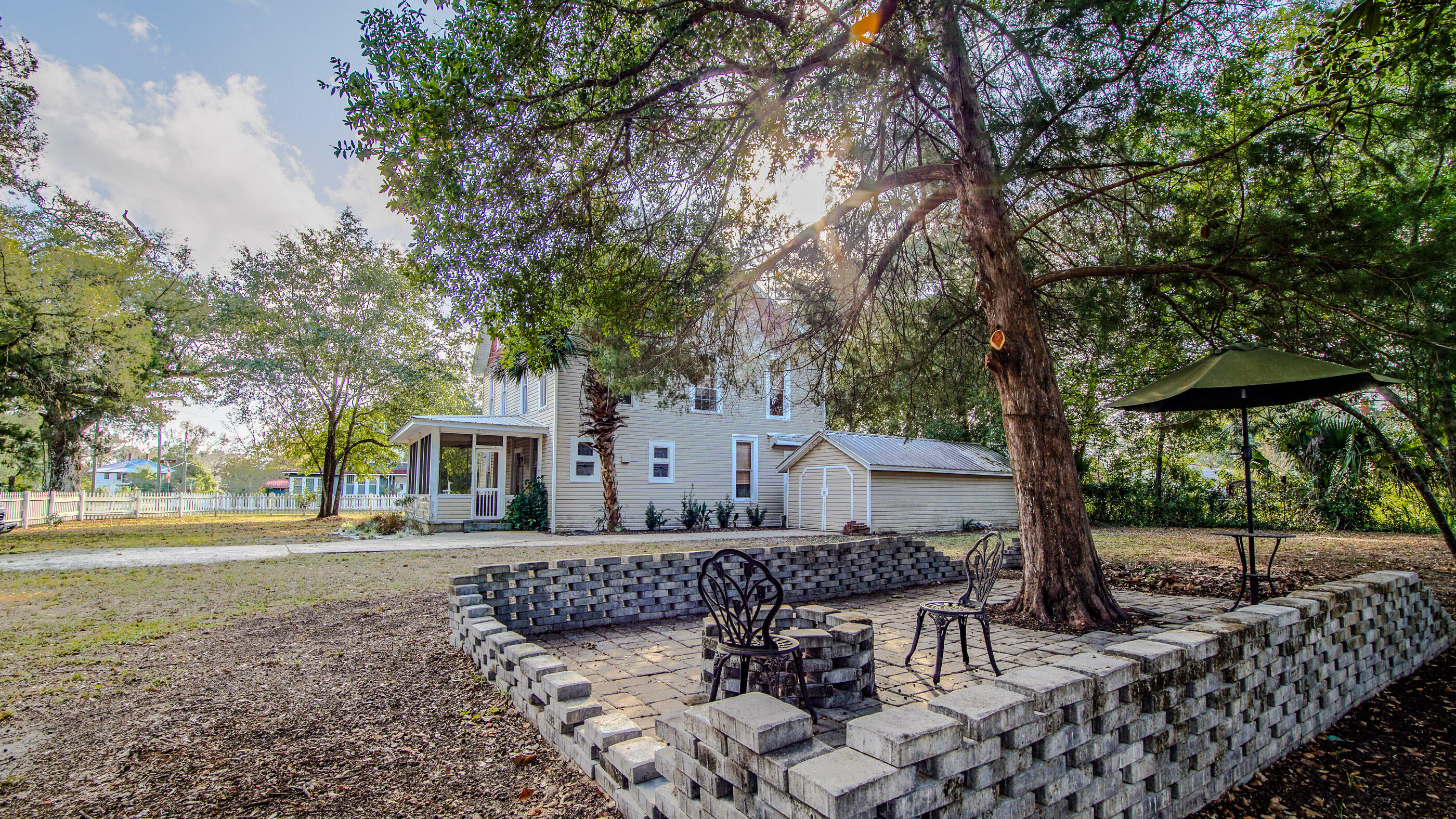 TOWN OF DEFUNIAK SPRINGS - Residential