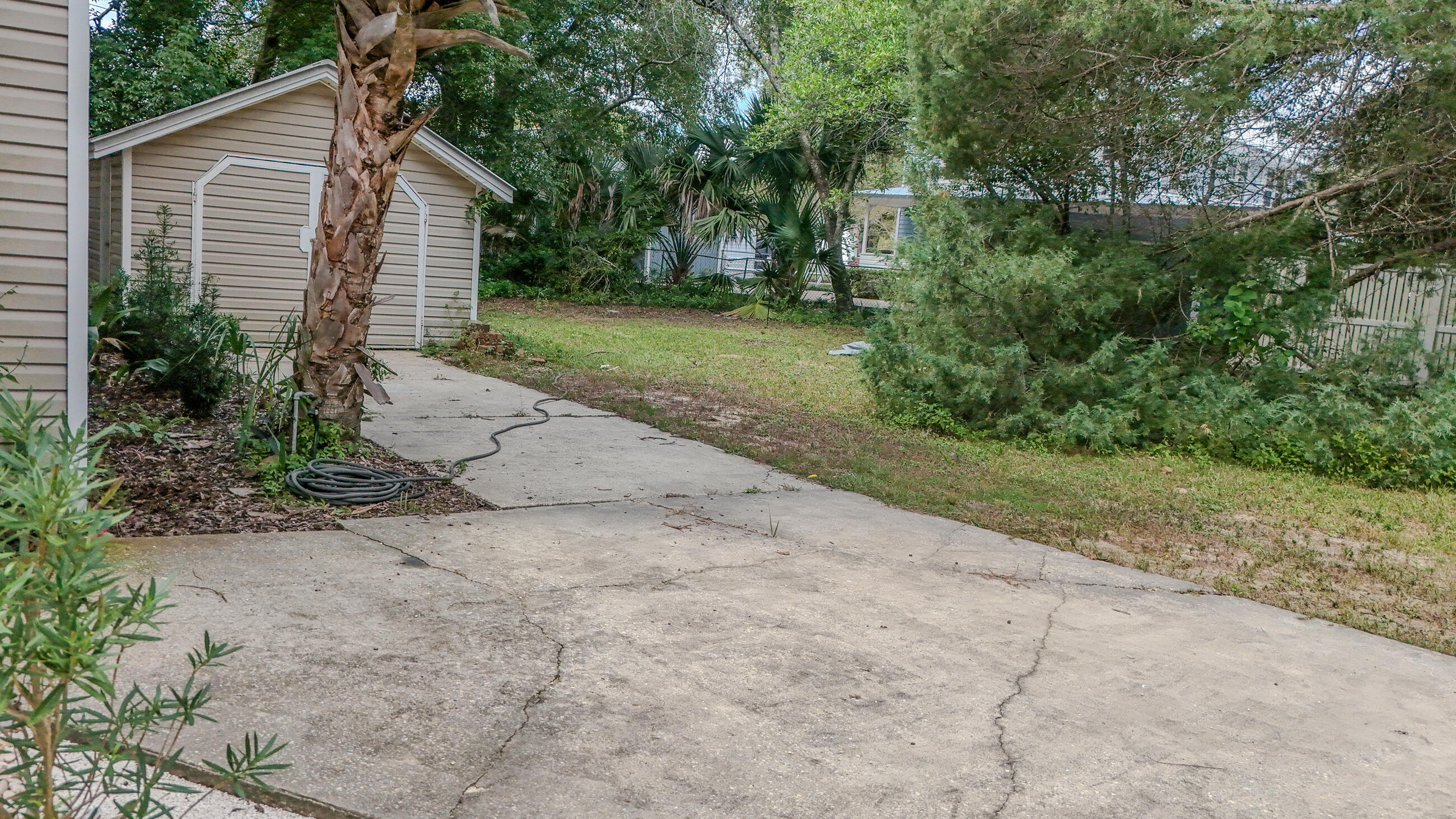 TOWN OF DEFUNIAK SPRINGS - Residential