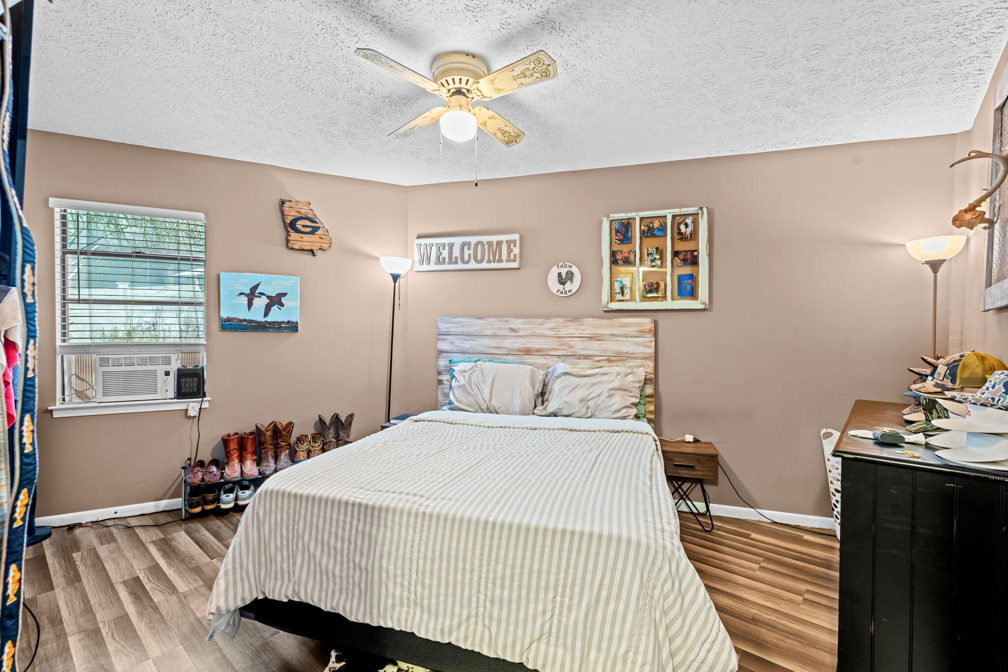 BID-A-WEE BEACH 1ST ADDN - Residential