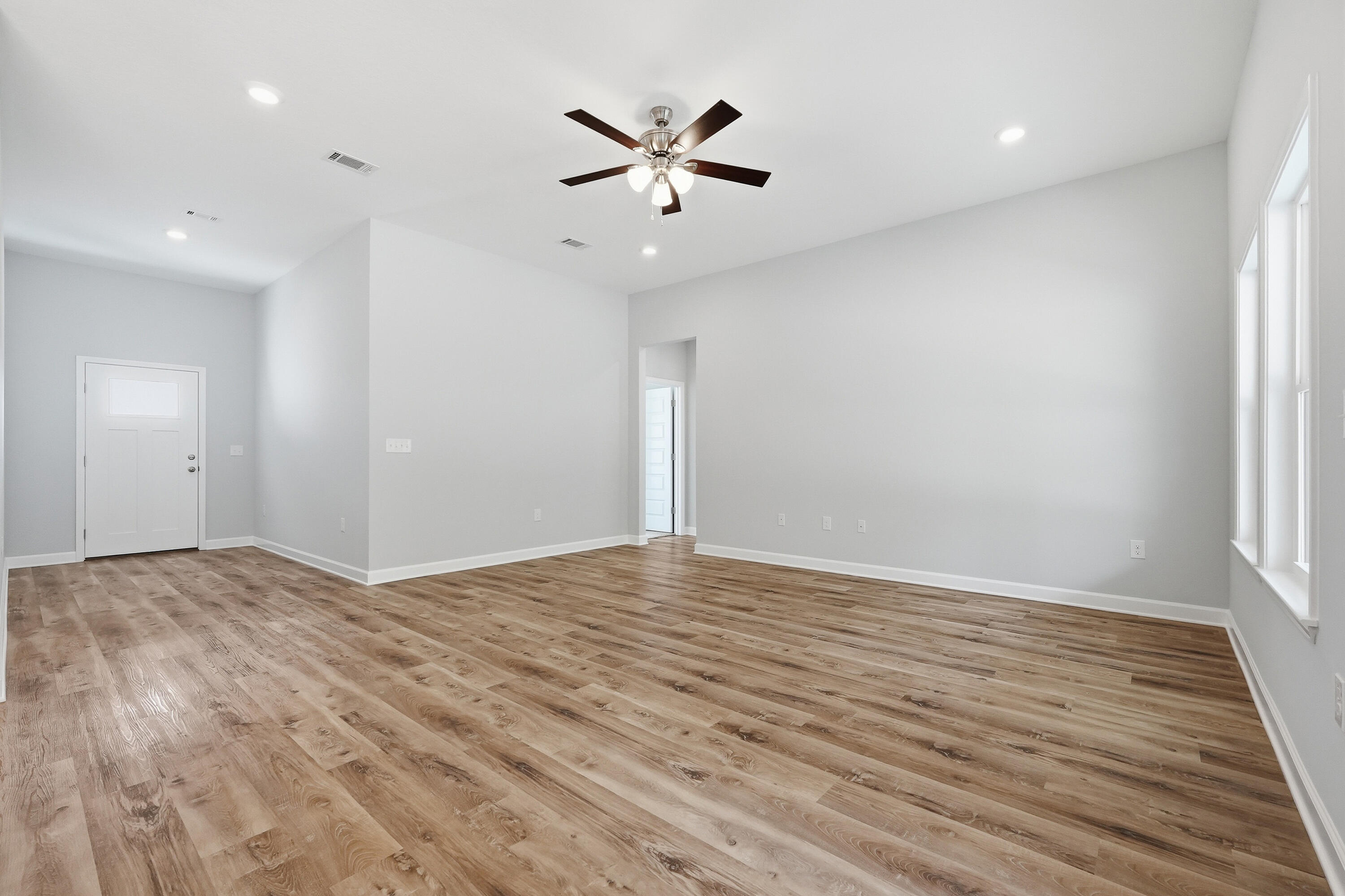 SOUTHERN CHARM - Residential