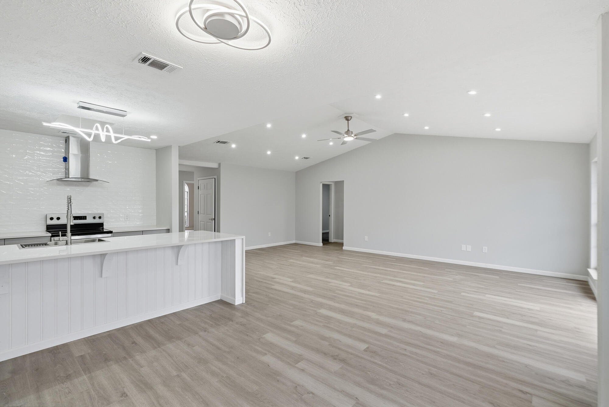 DERBY WOODS - Residential Lease