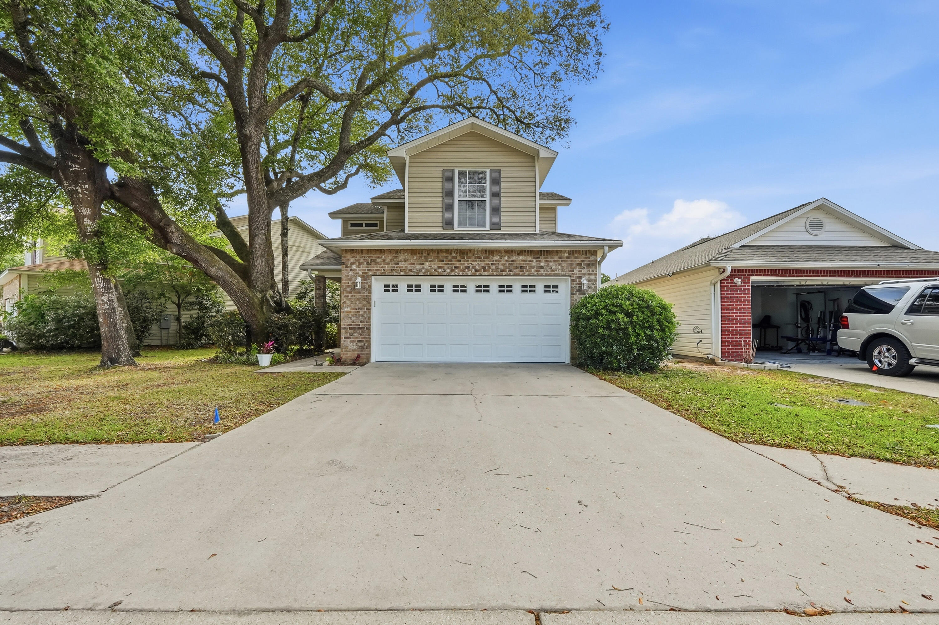 OAK PARK ESTATES - Residential