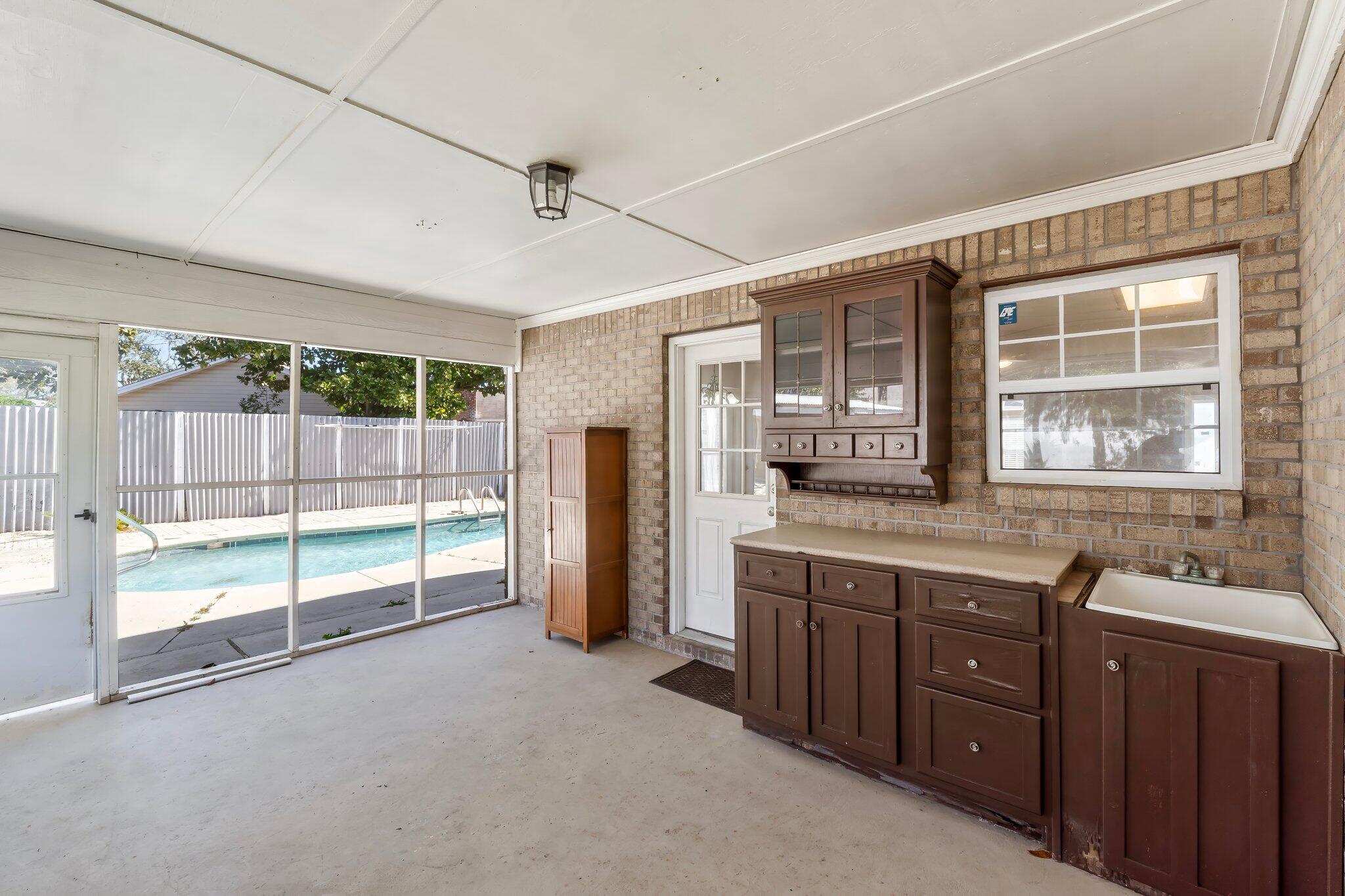 OPEN SANDS - Residential