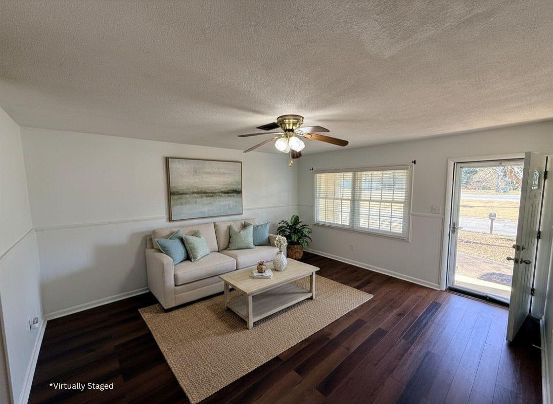 This move-in ready 3BR/2BA home in Niceville, FL 32578 offers 1,506 sq ft of comfortable living with granite countertops, wood cabinetry, spacious living area, and a bright Florida room. Metal roof, oversized 2-car garage, powered workshop, sprinkler system, and privacy-fenced backyard. Convenient to top schools, parks, shopping, Eglin AFB, and Emerald Coast beaches. Great opportunity for first-time buyers or downsizers. A smart buy in today's market. Schedule your showing before it's gone!