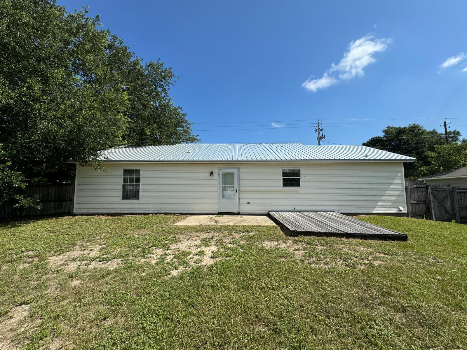 APLIN HEIGHTS S/D PH 1 - Residential Lease