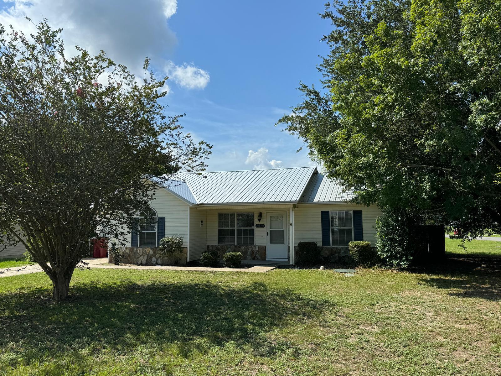 APLIN HEIGHTS S/D PH 1 - Residential Lease