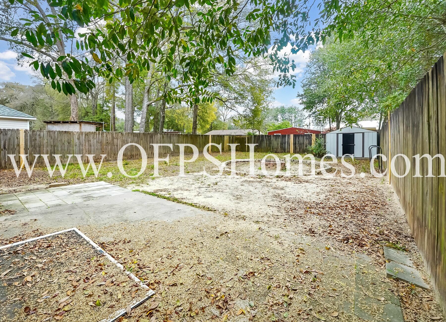 OAKDALE MINI FARMS - Residential Lease