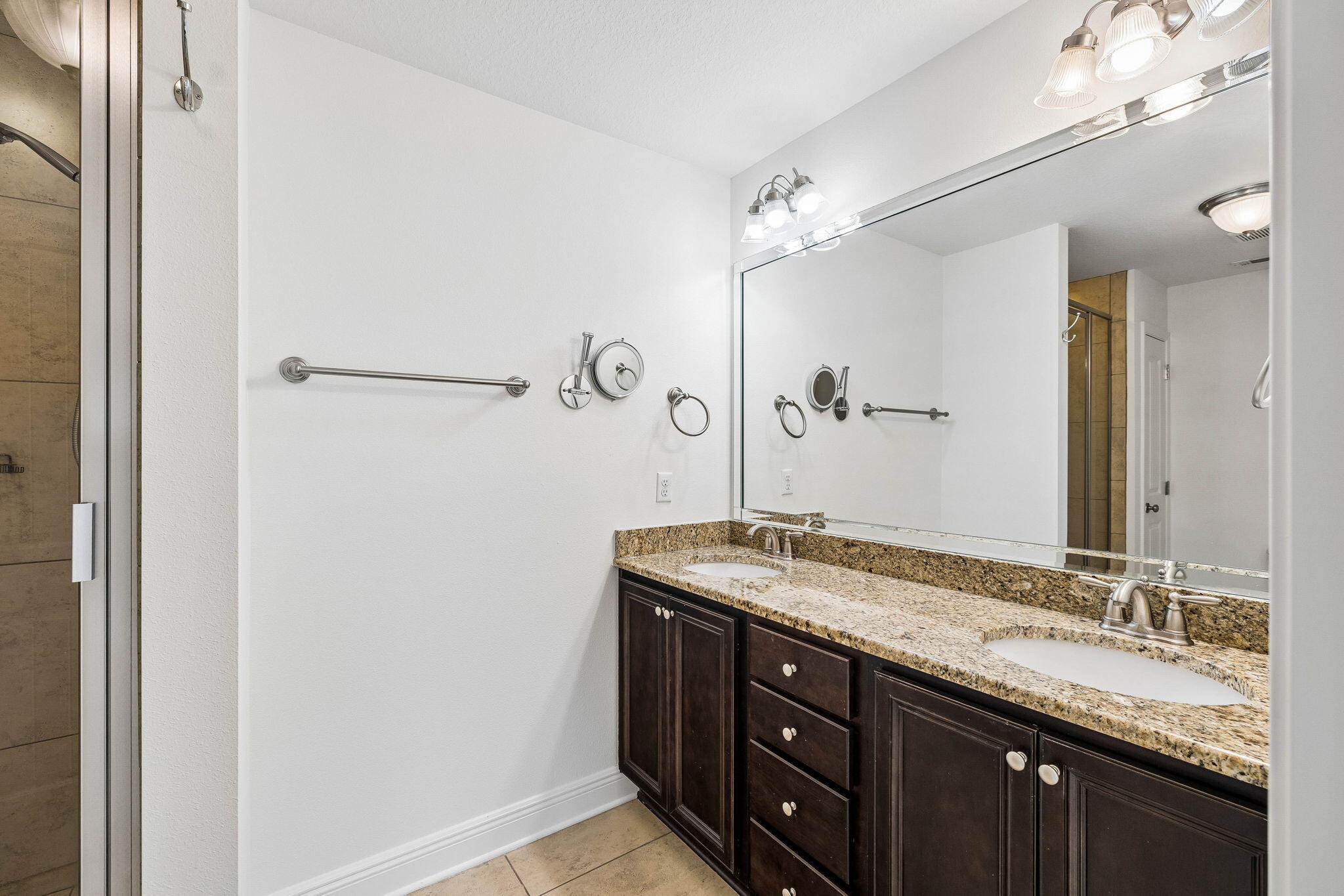 WATER OAKS T/H - Residential