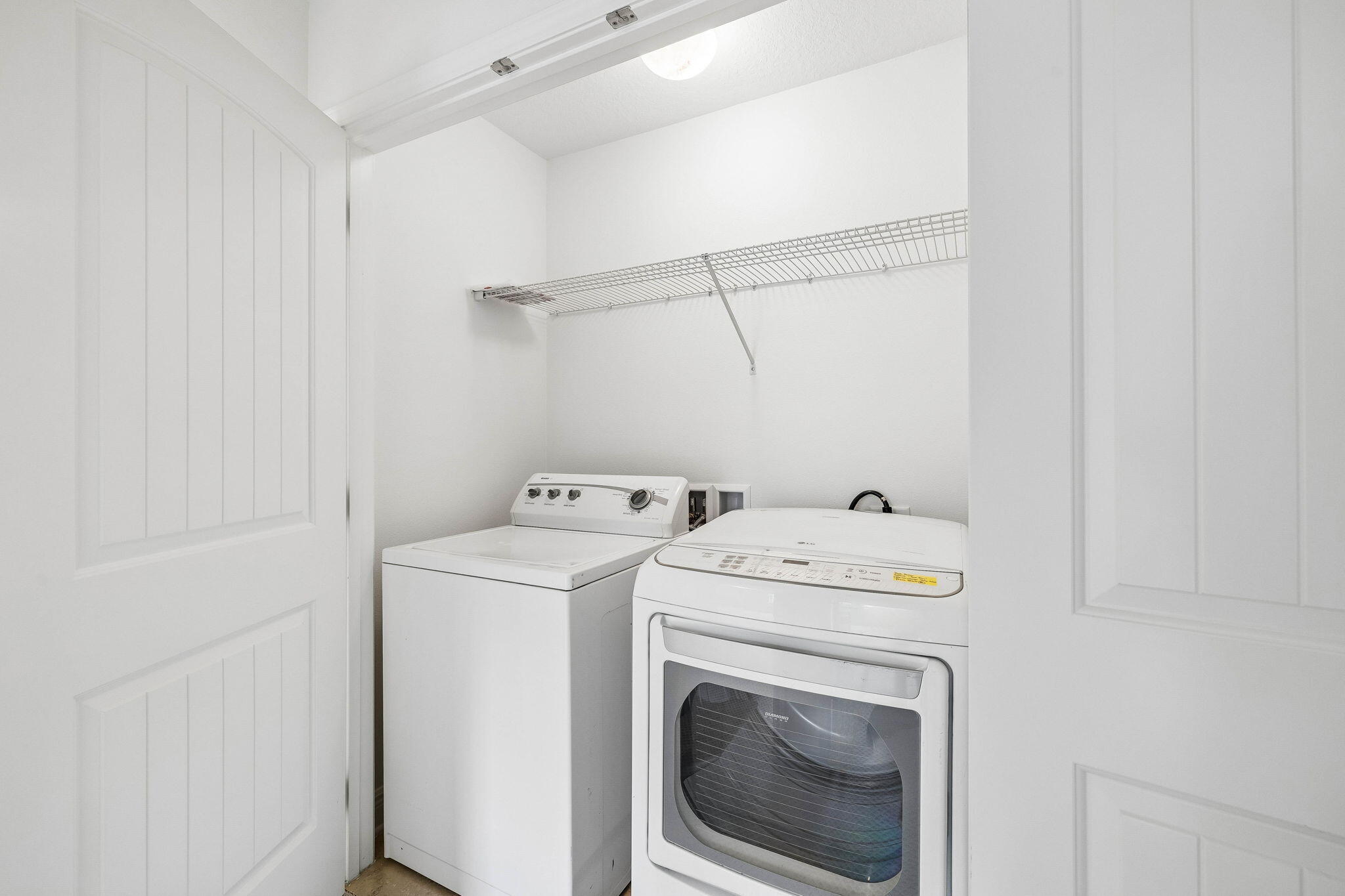 WATER OAKS T/H - Residential
