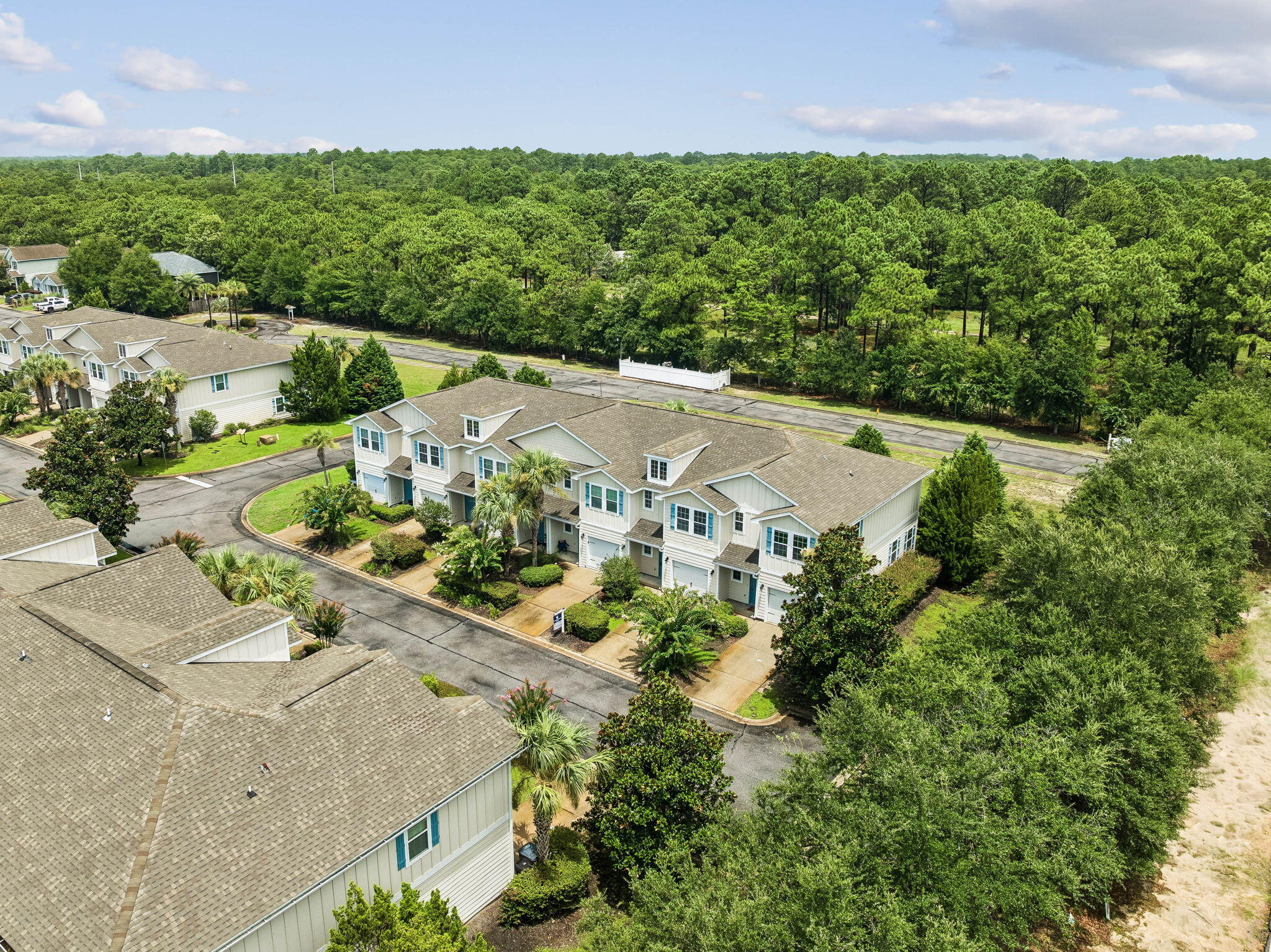 WATER OAKS T/H - Residential