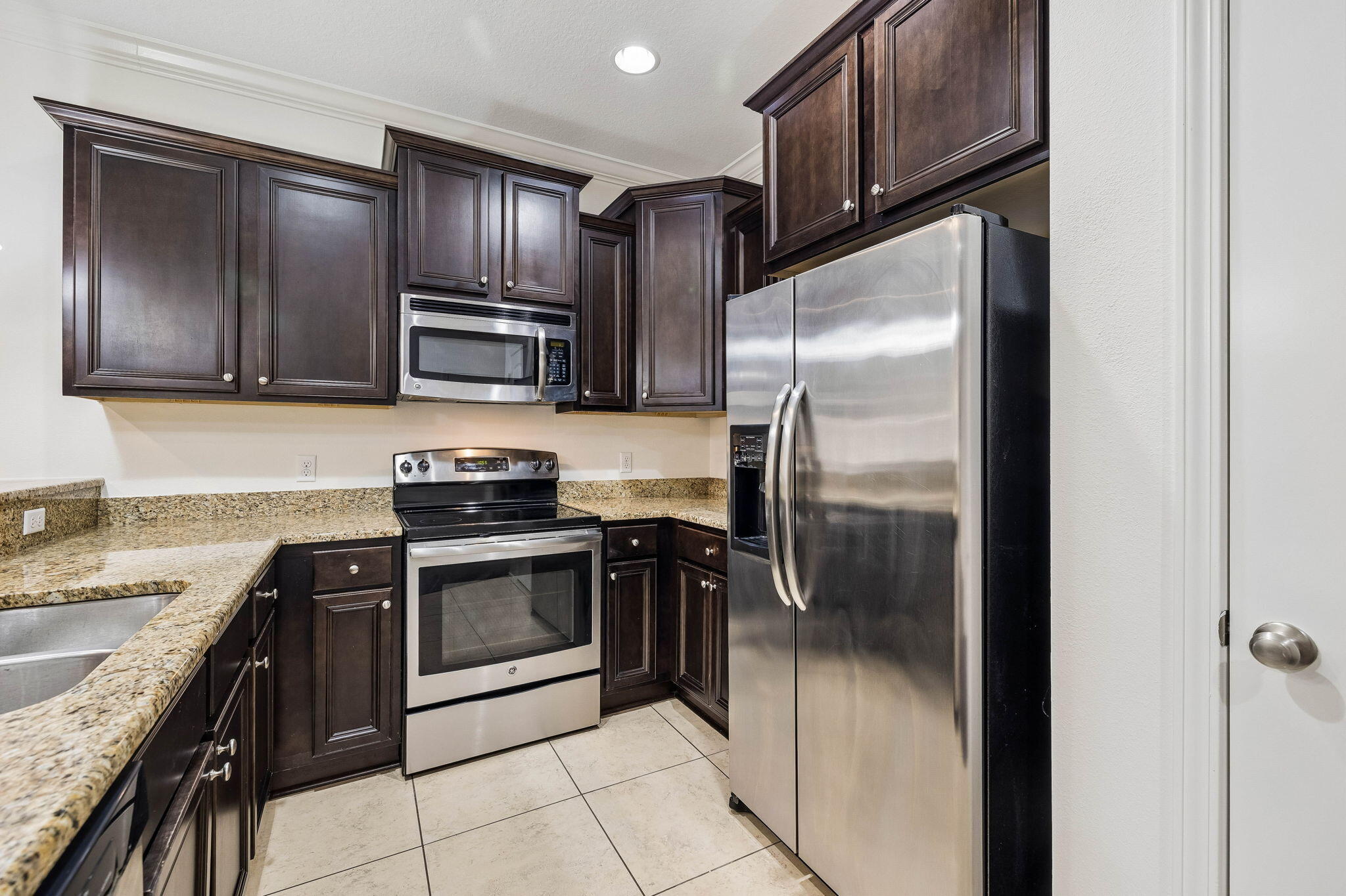 WATER OAKS T/H - Residential