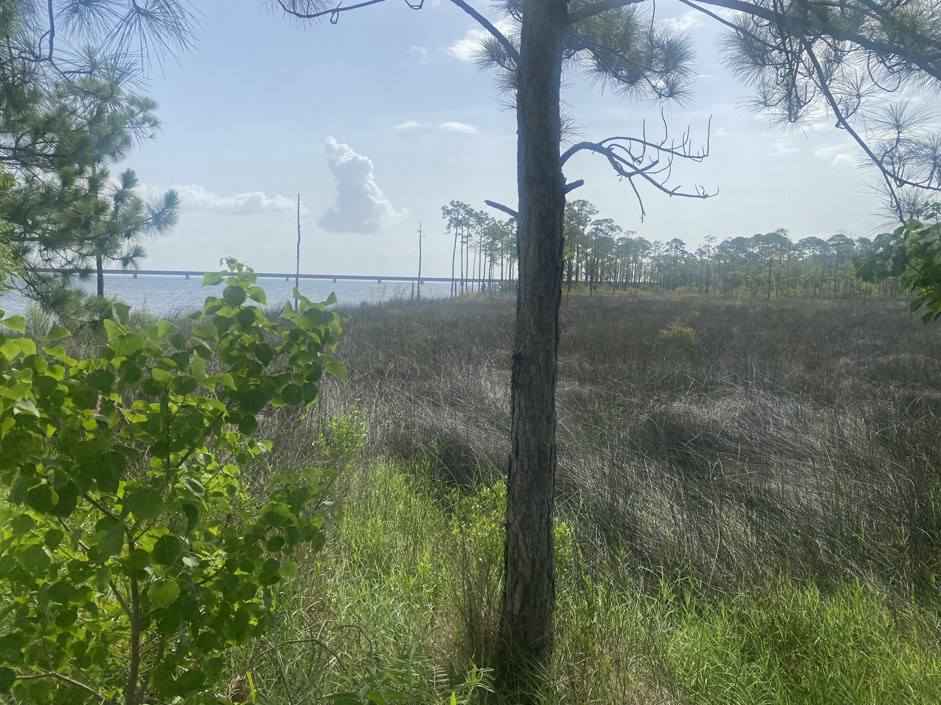 Clipper Bay - Land