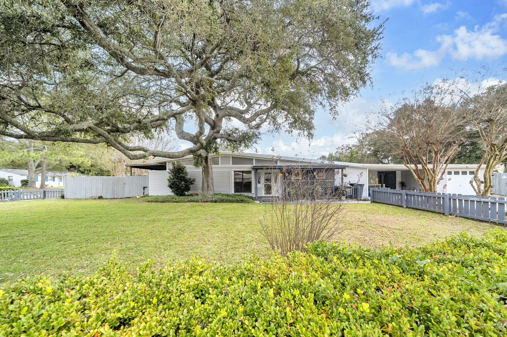 MULTI-GENERATIONAL HOME - POOL HOME located in Fort Walton Beach, FL. Endless possibilities with this large 3 bedroom home with a flow through mother in law suite and a separate entrance mother in law suite. This property would be perfect for a large family or someone looking for 3 mother-in-law suites. You will love the communal backyard that shares a large pool and outdoor space that can host considerable sized gatherings. This home is made for entertainment as there is plenty of space for everyone. The main home offers a sunken living room, a formal dining and informal dining space that overlooks the living room. The kitchen is open to an informal dining space and is equipped with a gas range. *Home has been completely rewired* Brand new electric panels*
*Brand new pool liner*
*Roof resurface 2024*
*Brand new HVAC 2024*
*3 water heaters all 2024*
*Brand New Metal Roof to be installed before closing*