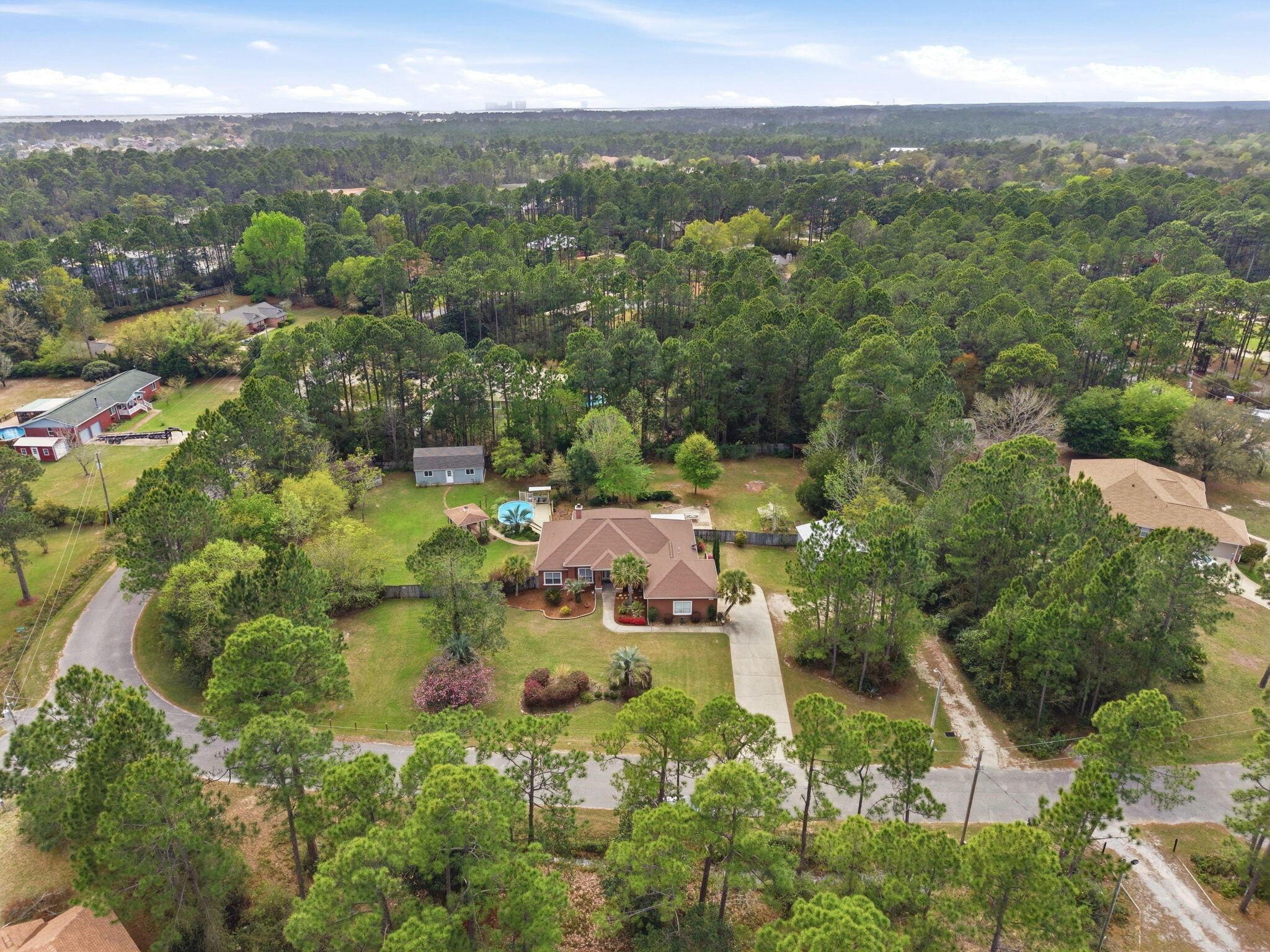 WHISPERING PINES - Residential