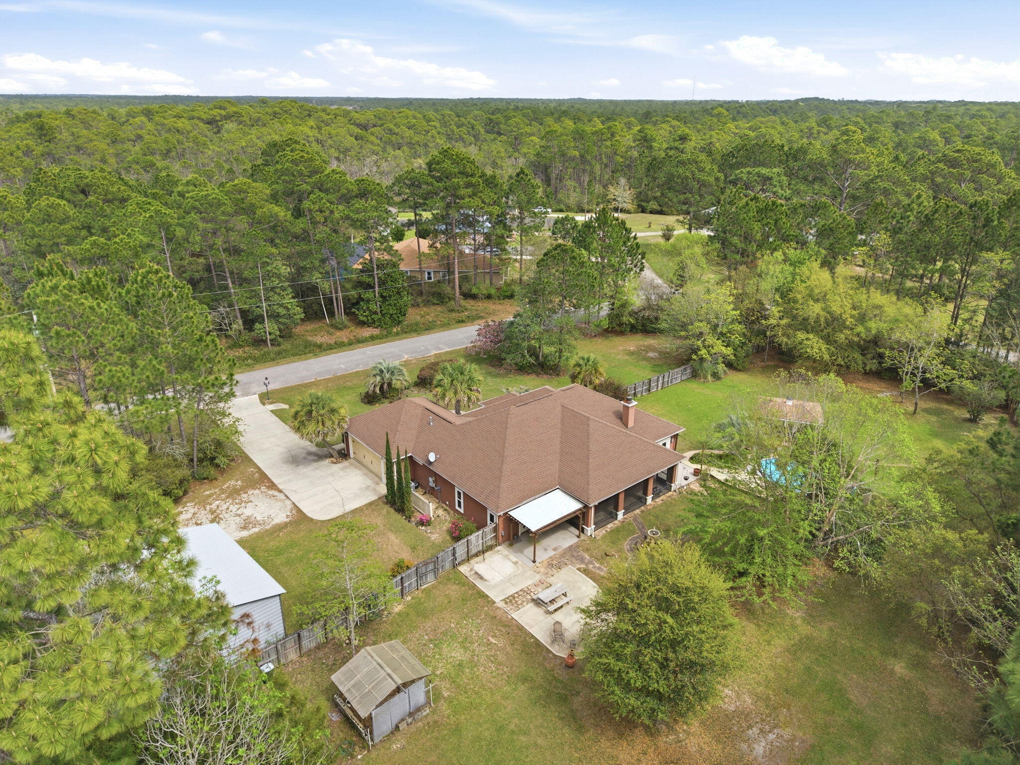 WHISPERING PINES - Residential