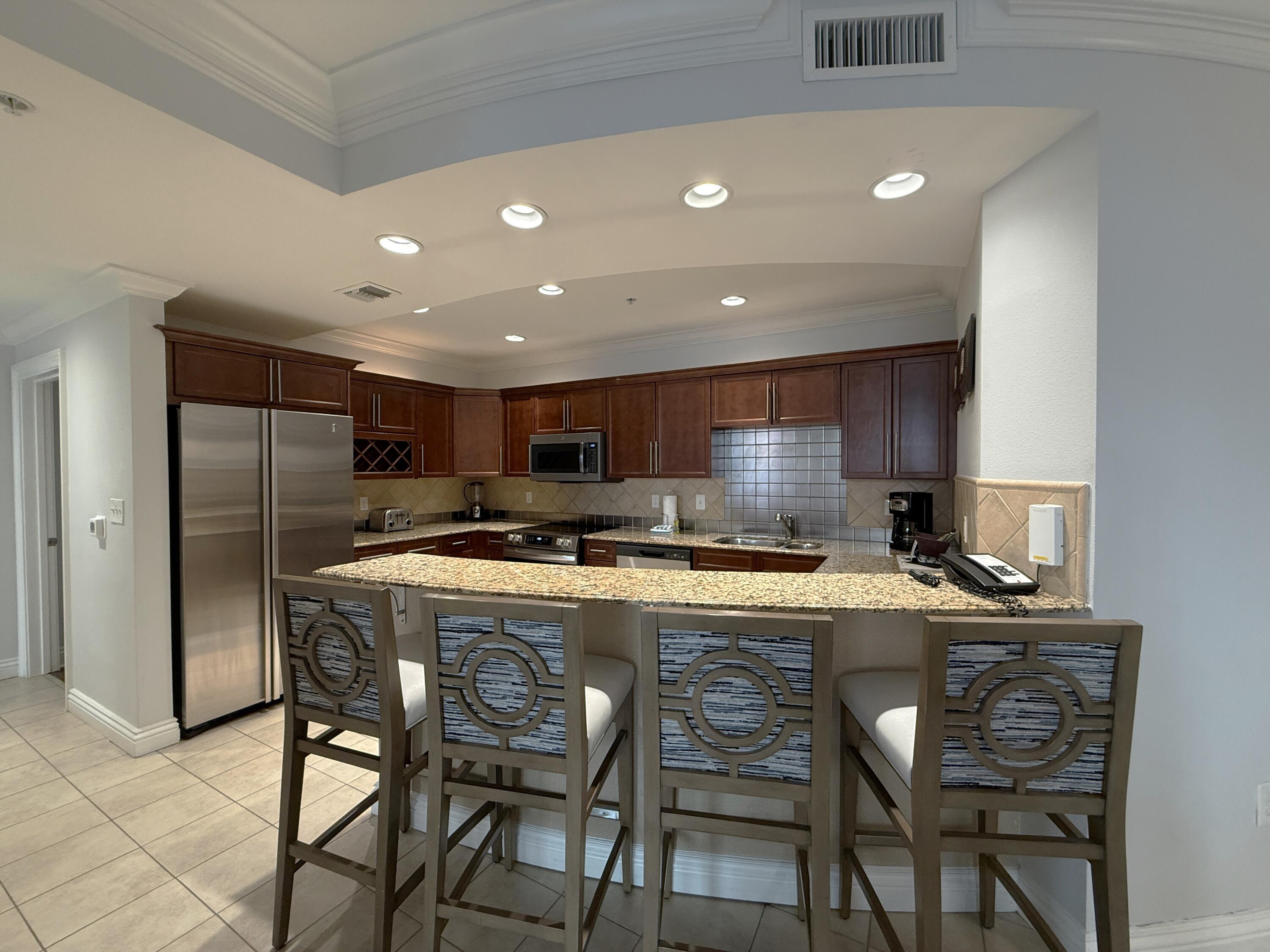 EMERALD GRANDE - Residential