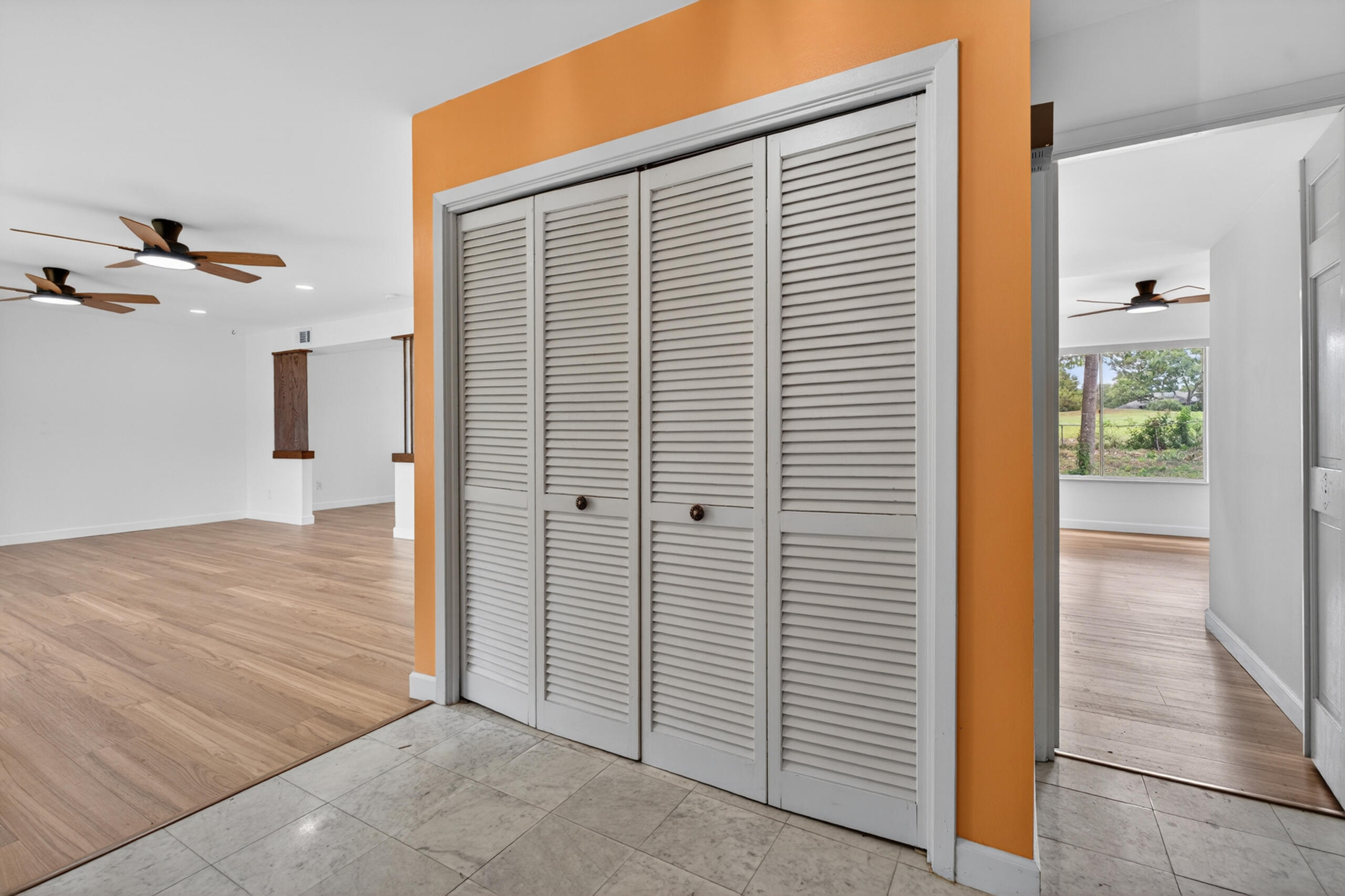 LAKE LORRAINE ESTATES 1 - Residential