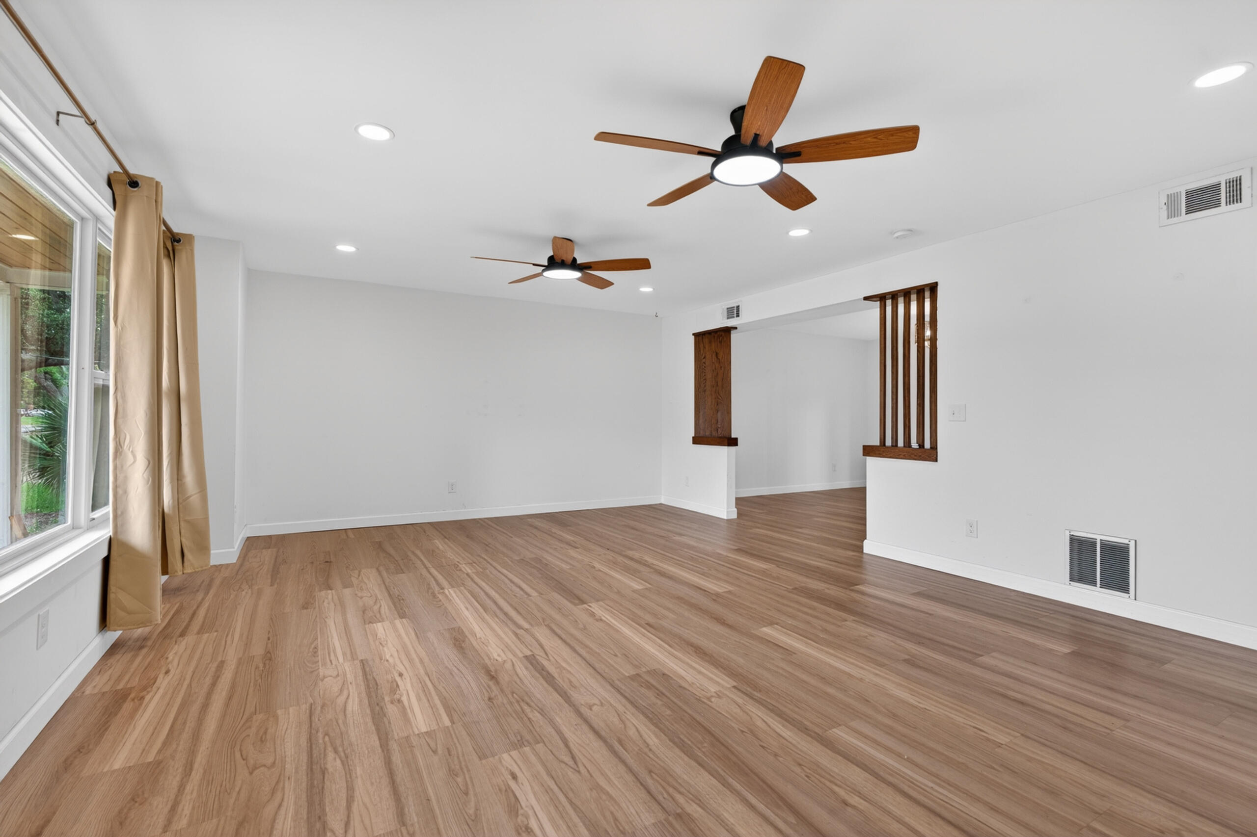 LAKE LORRAINE ESTATES 1 - Residential
