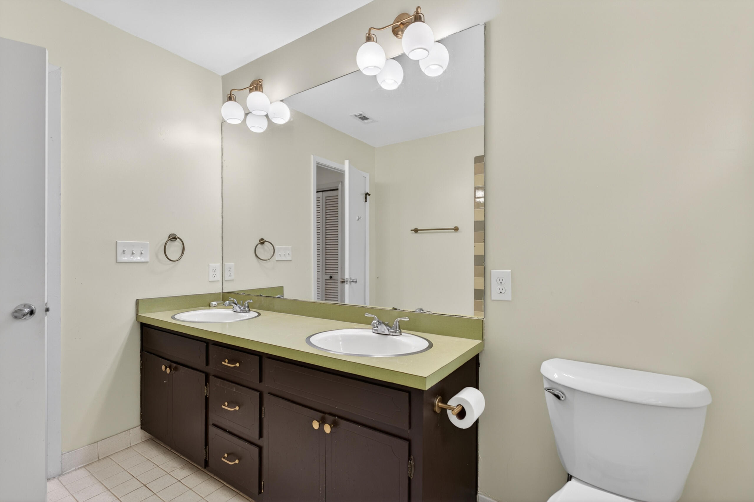 LAKE LORRAINE ESTATES 1 - Residential