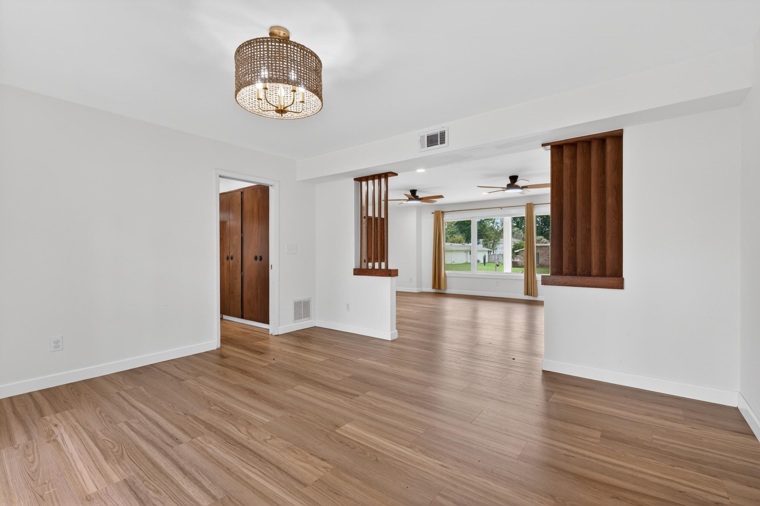 LAKE LORRAINE ESTATES 1 - Residential