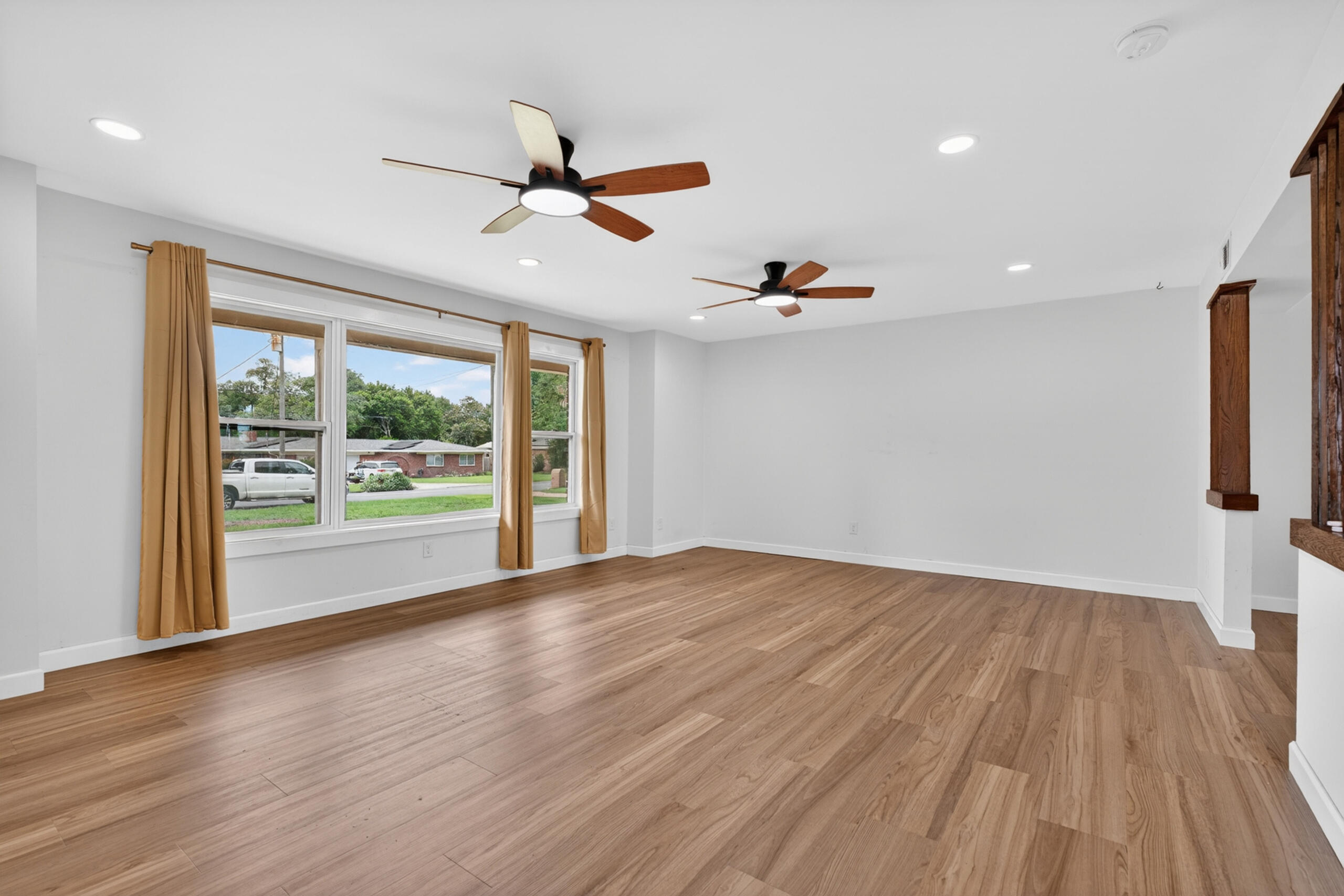 LAKE LORRAINE ESTATES 1 - Residential