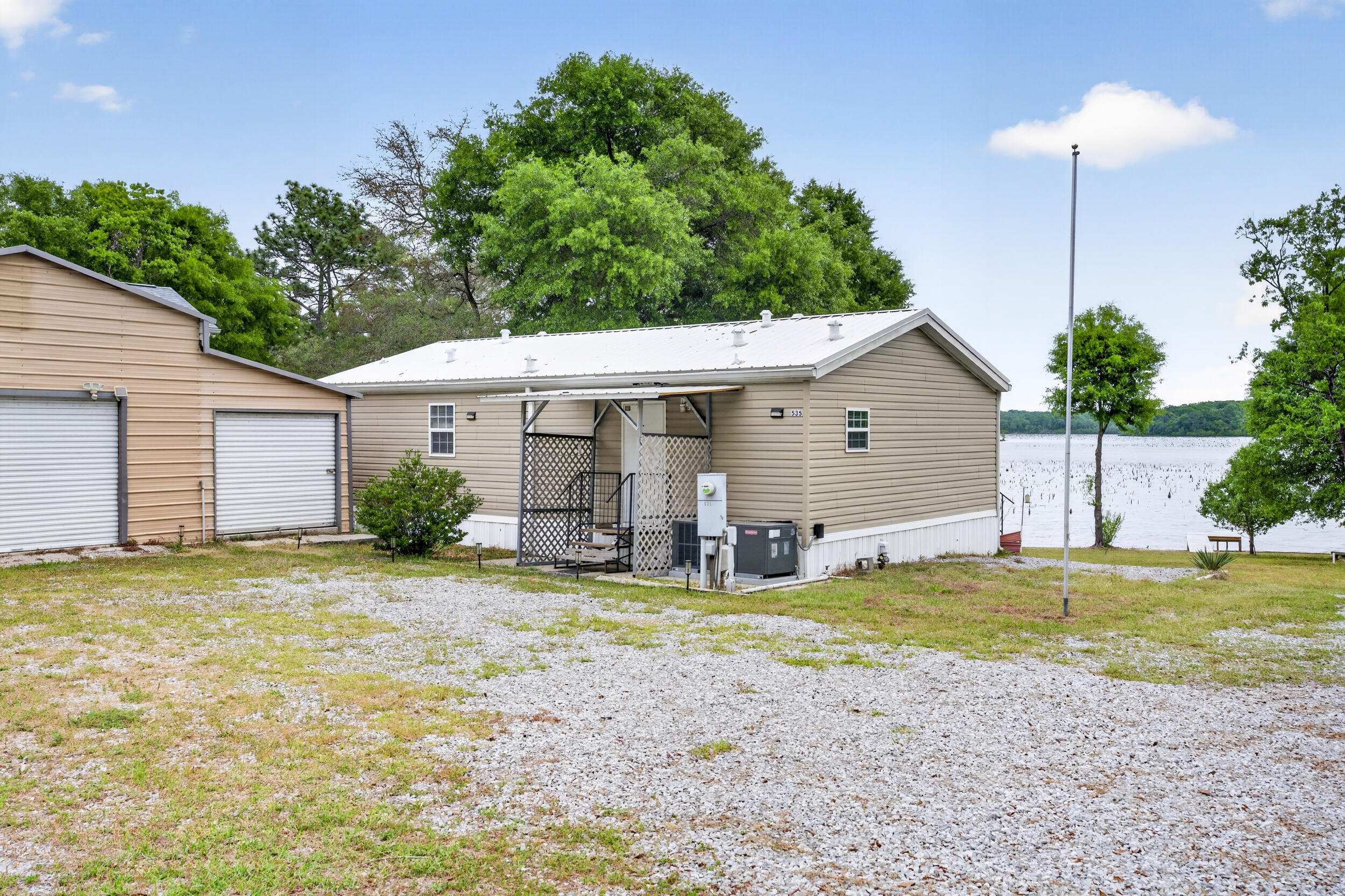 KING LAKE ESTATES - Residential