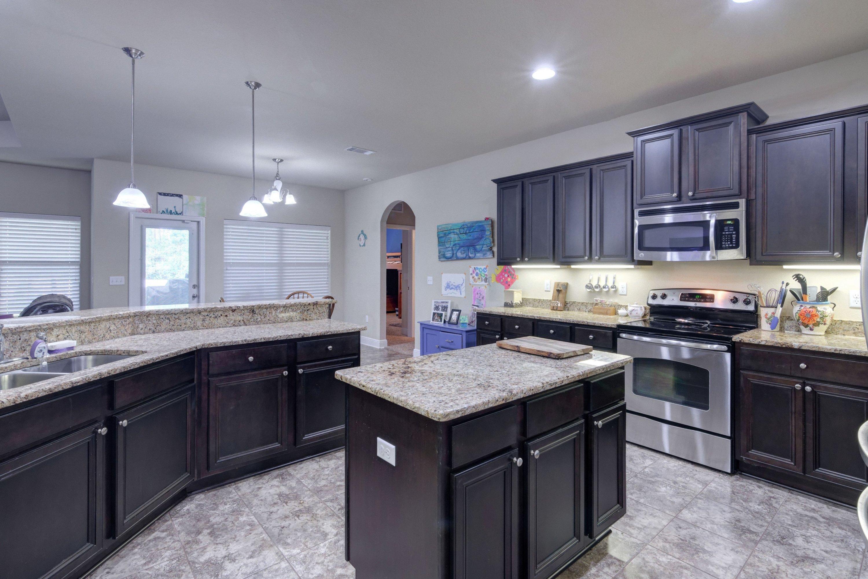 SUMMERSET ESTATES - Residential