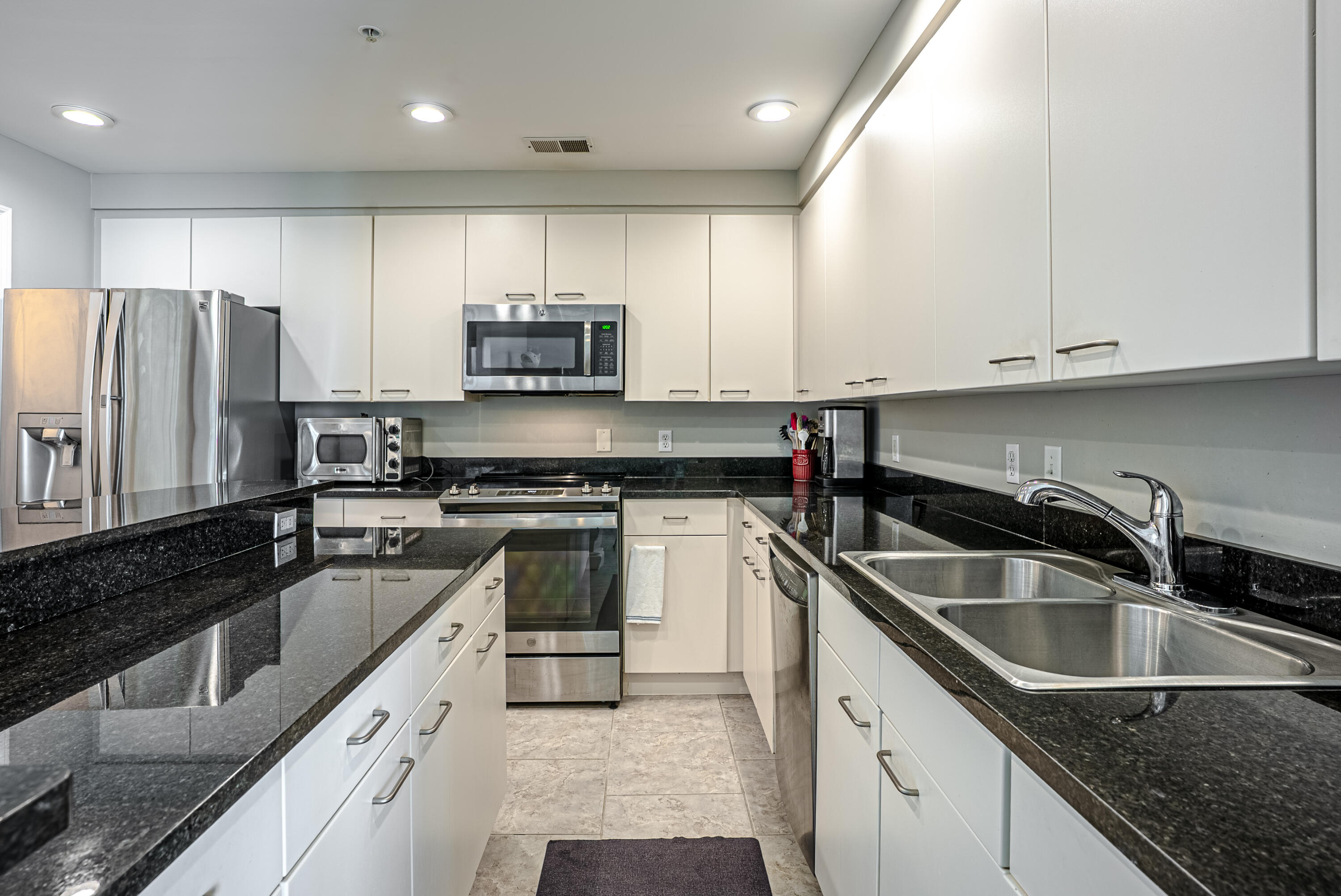 MARINA LANDING - Residential