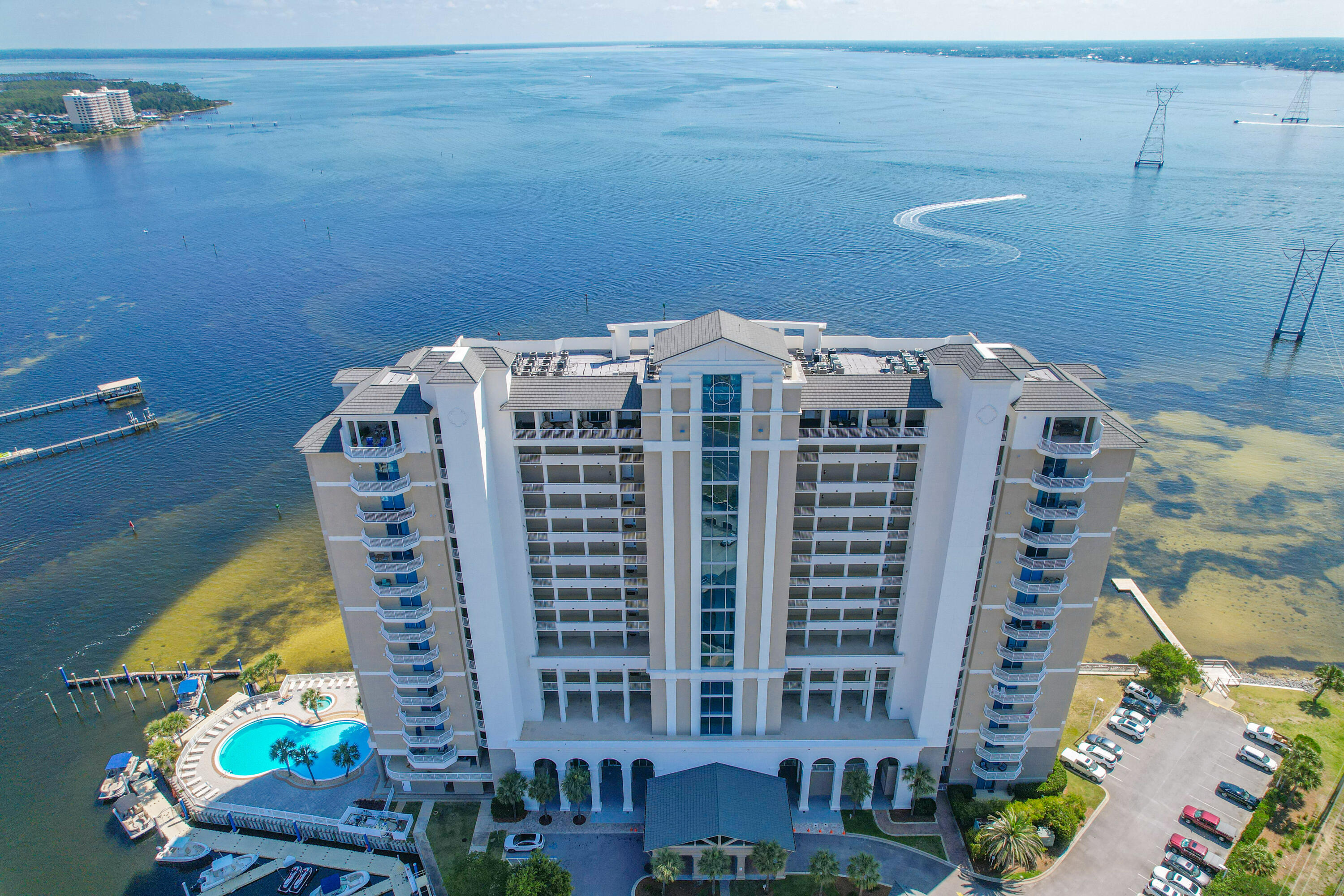 MARINA LANDING - Residential