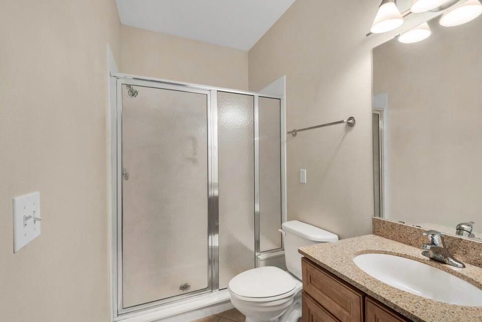 SHELL HARBOR CONDOMI - Residential Lease