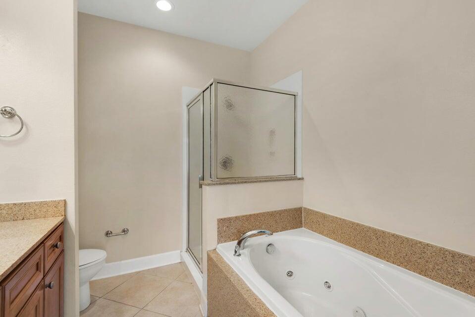 SHELL HARBOR CONDOMI - Residential Lease