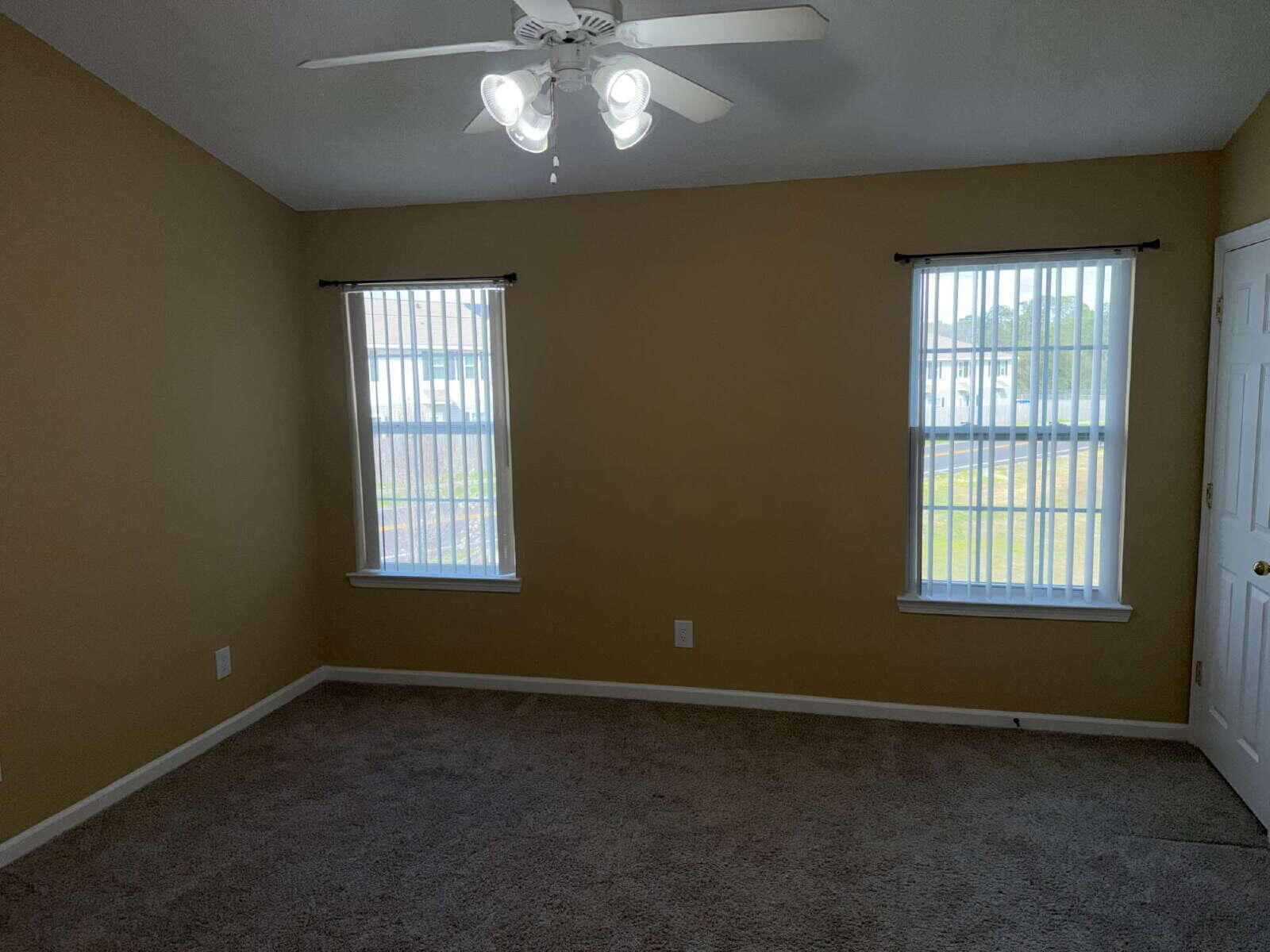 ROLLING PINES - Residential Lease