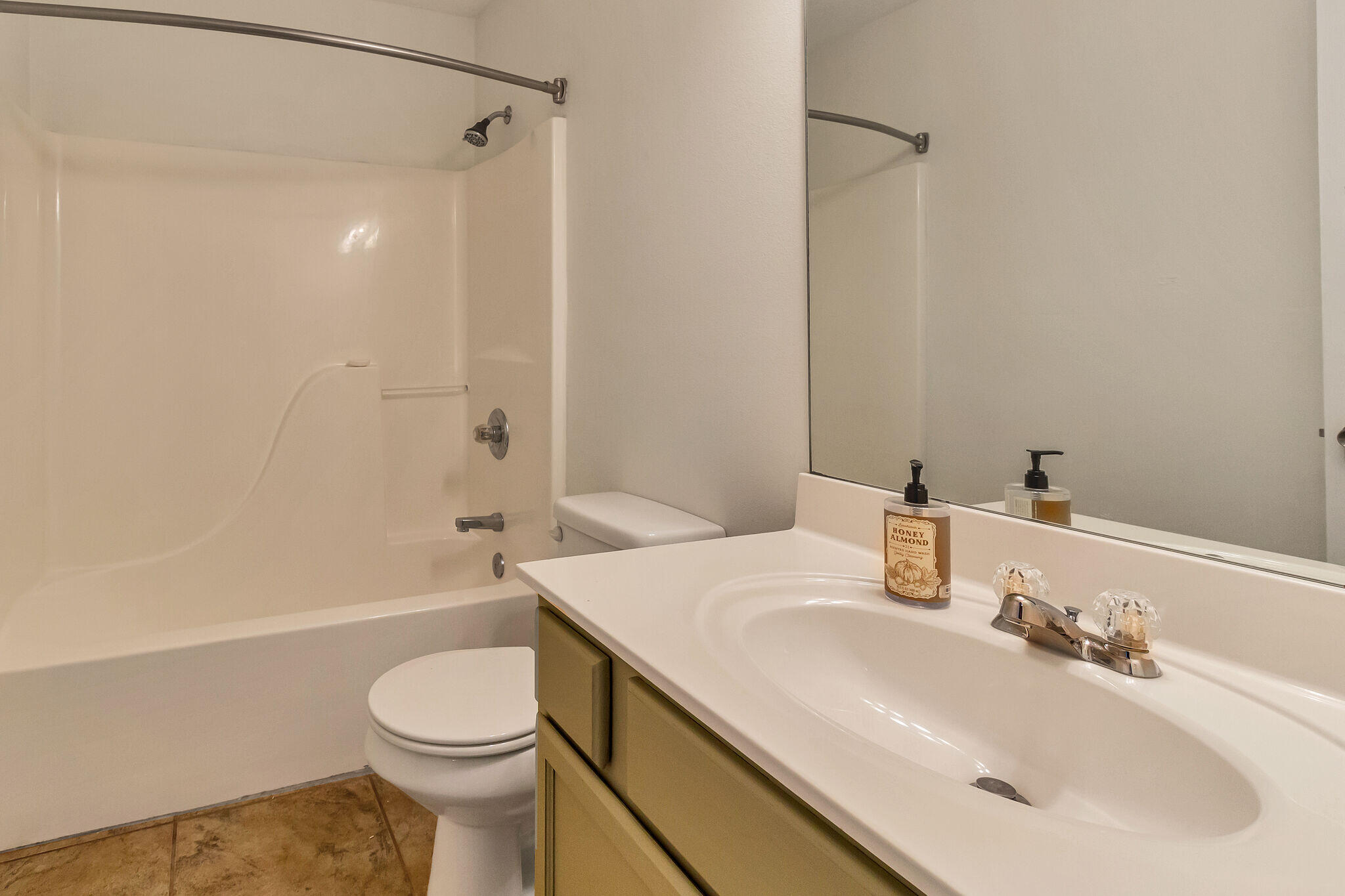 SHAY LIN TOWN HOMES - Residential