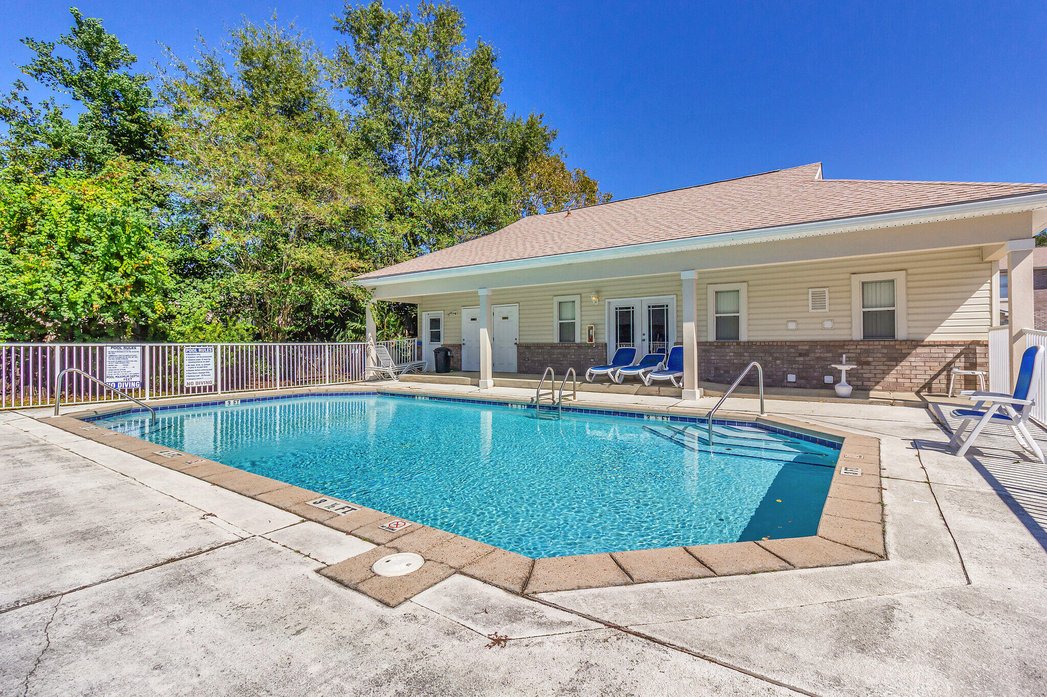 SHAY LIN TOWN HOMES - Residential