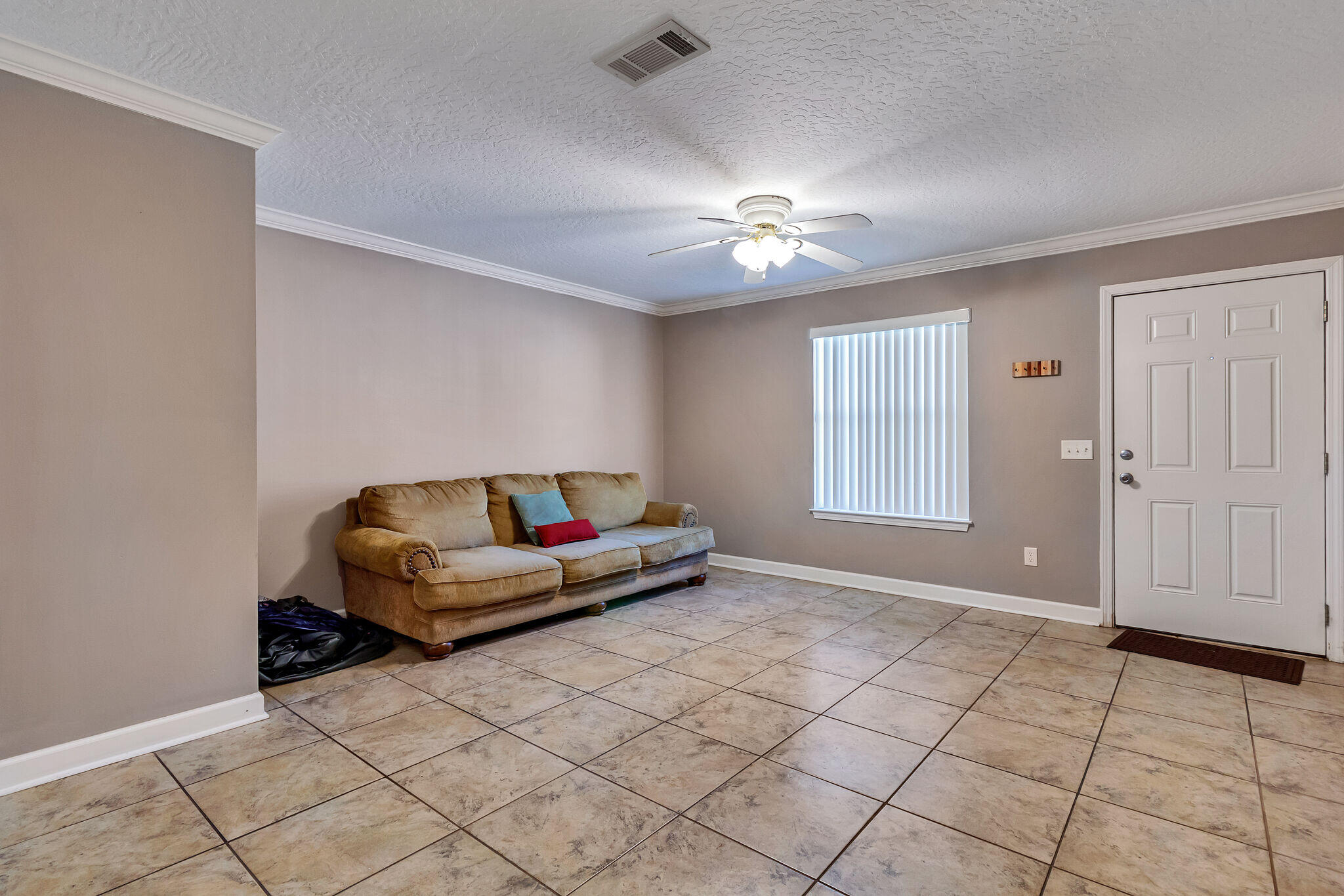 SHAY LIN TOWN HOMES - Residential