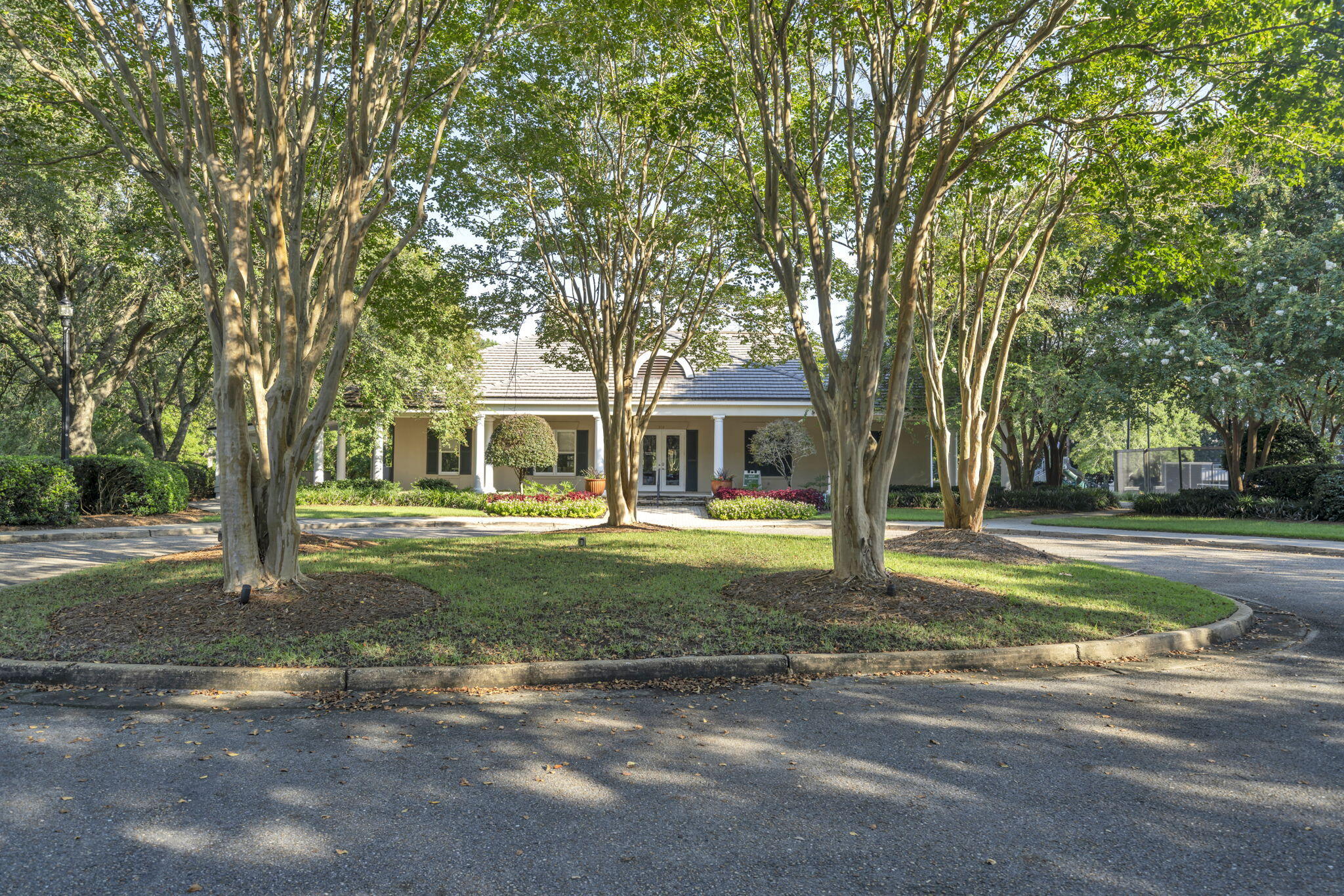 KELLY PLANTATION - Residential
