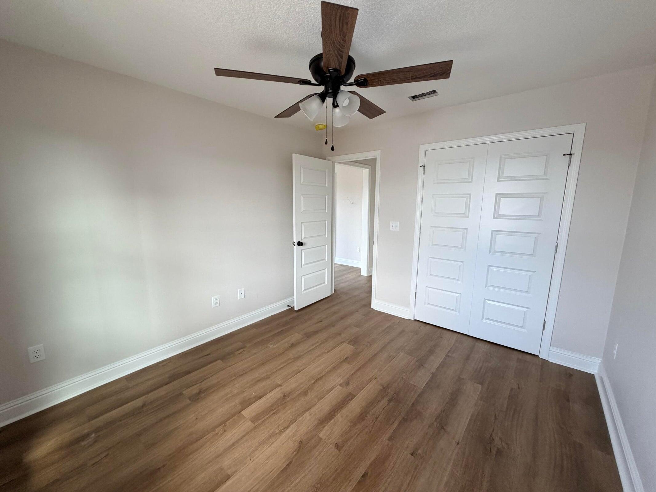 HOLLEY GROVE EAST LOTS 33 AND 34 BLK 6 - Residential