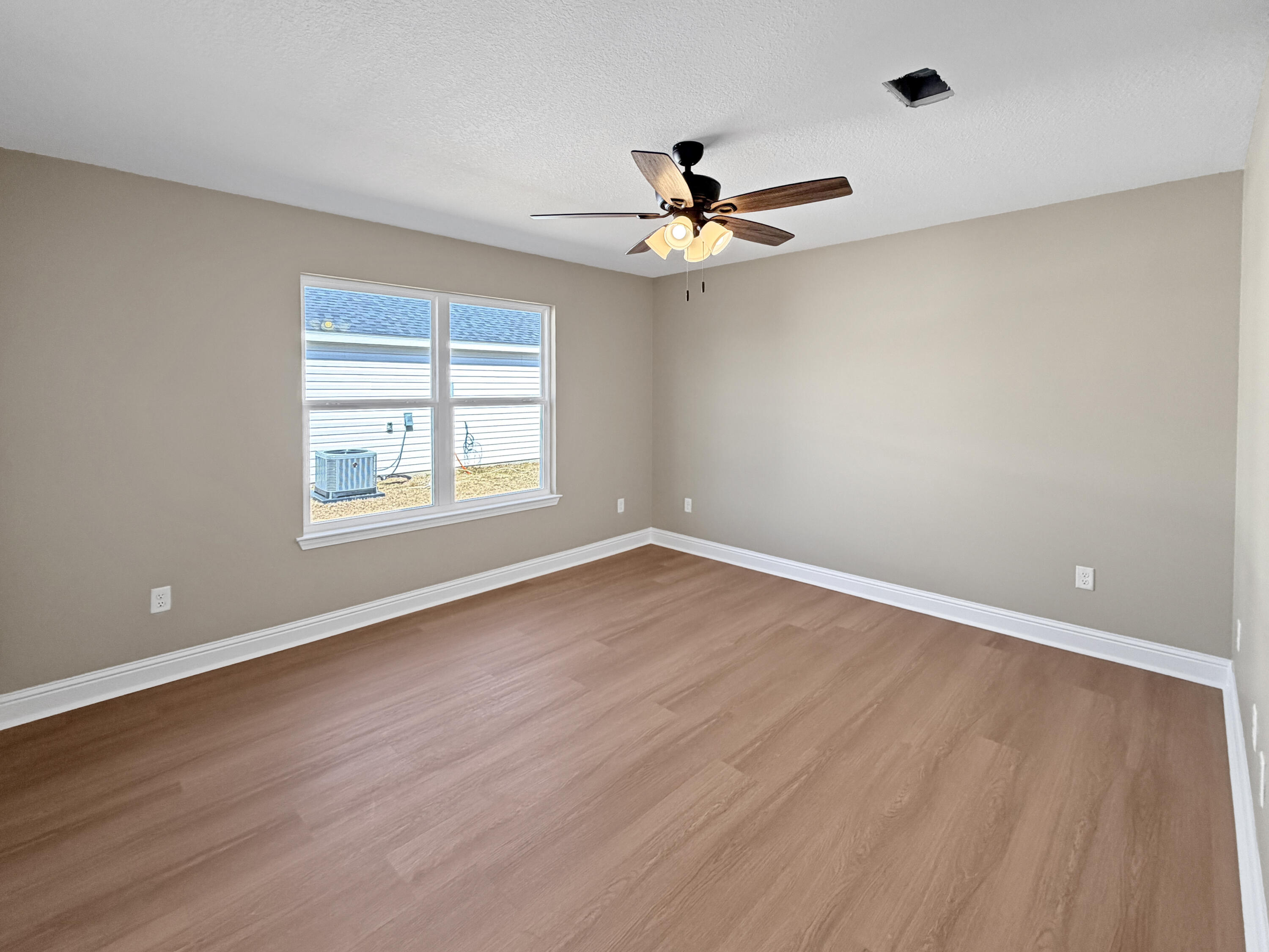 HOLLEY GROVE EAST LOTS 33 AND 34 BLK 6 - Residential
