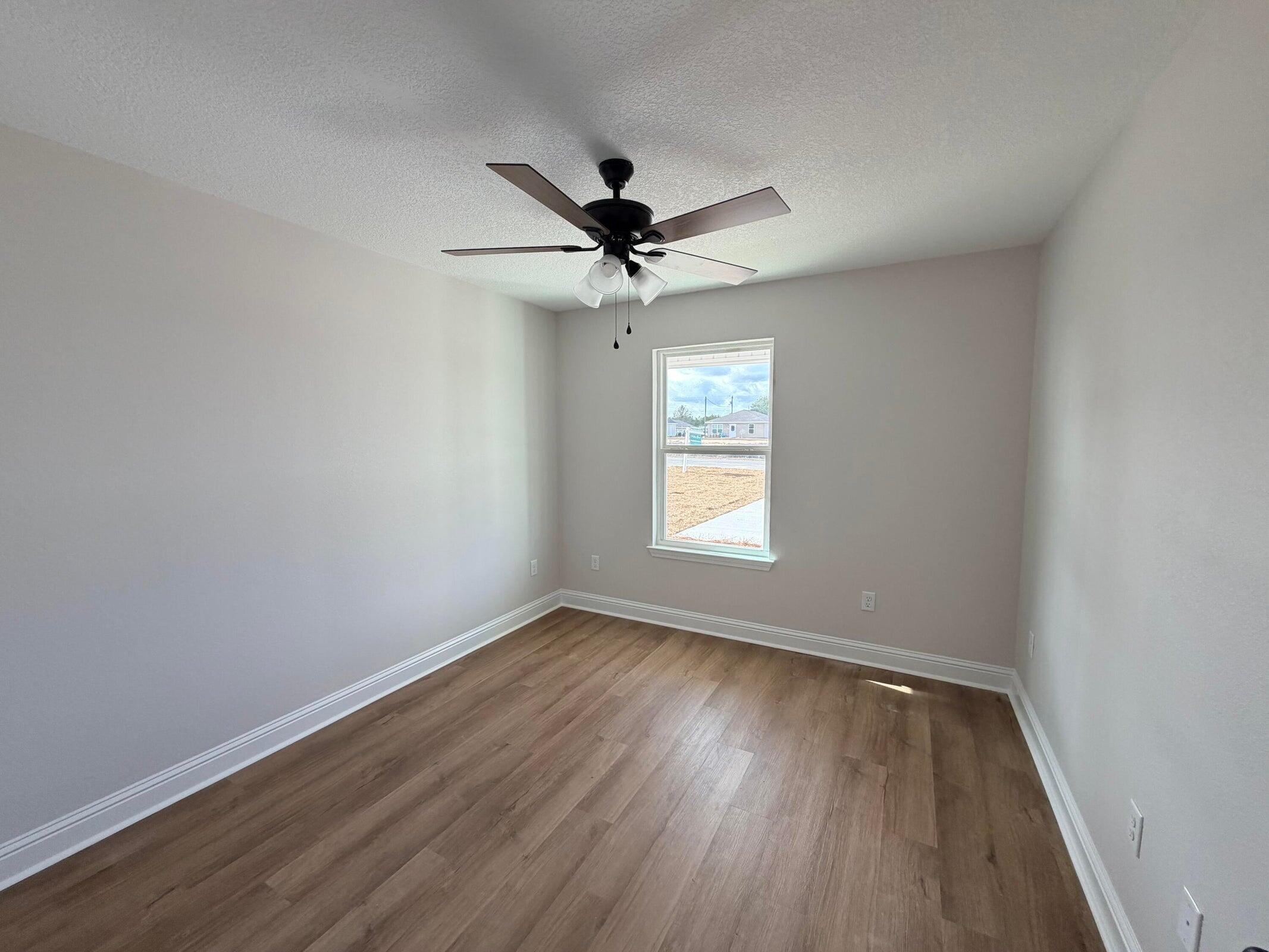 HOLLEY GROVE EAST LOTS 33 AND 34 BLK 6 - Residential