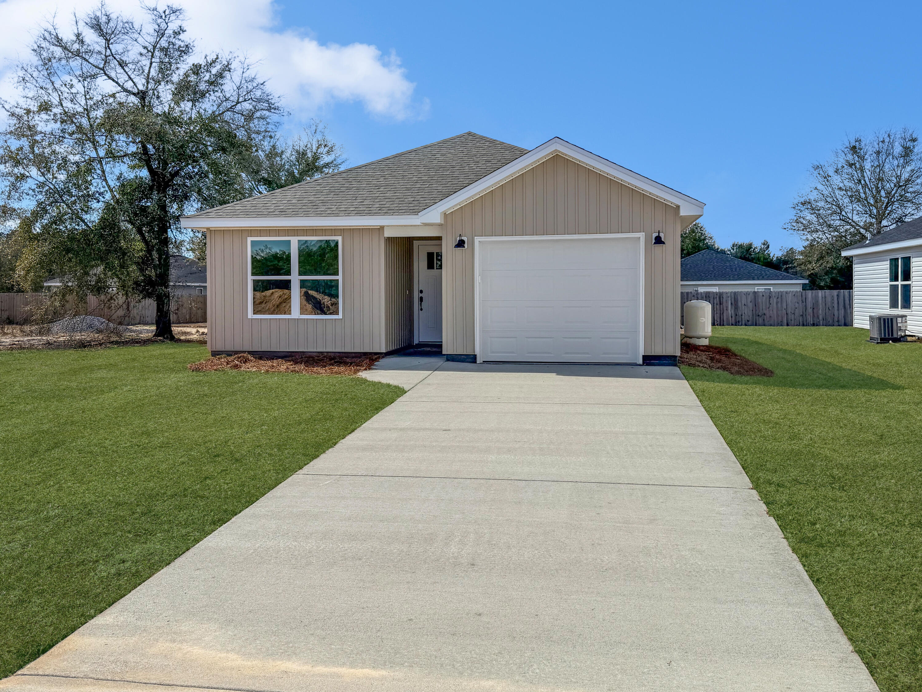 HOLLEY GROVE EAST LOTS 33 AND 34 BLK 6 - Residential