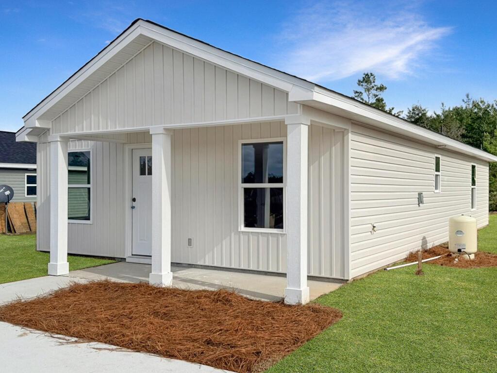 HOLLEY GROVE EAST LOTS 33 AND 34 BLK 6 - Residential