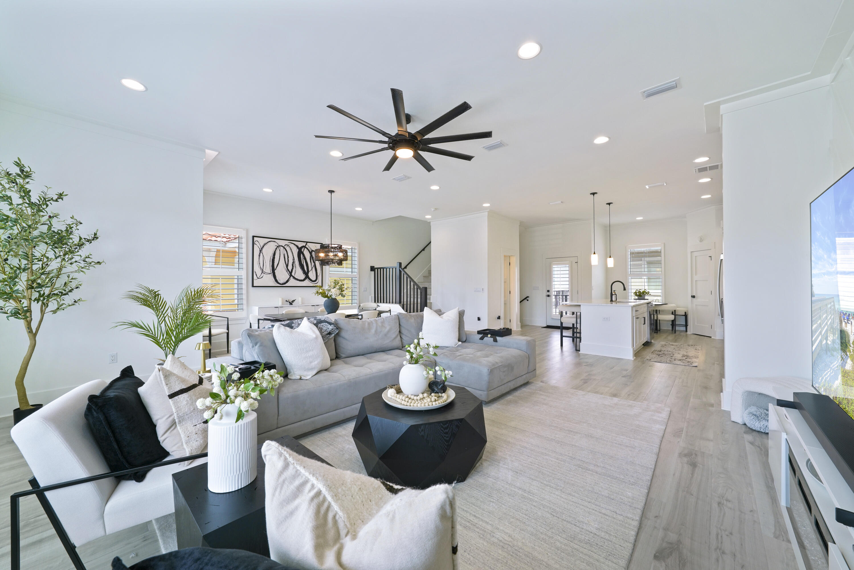 CALUSA BAY S/D - Residential Lease