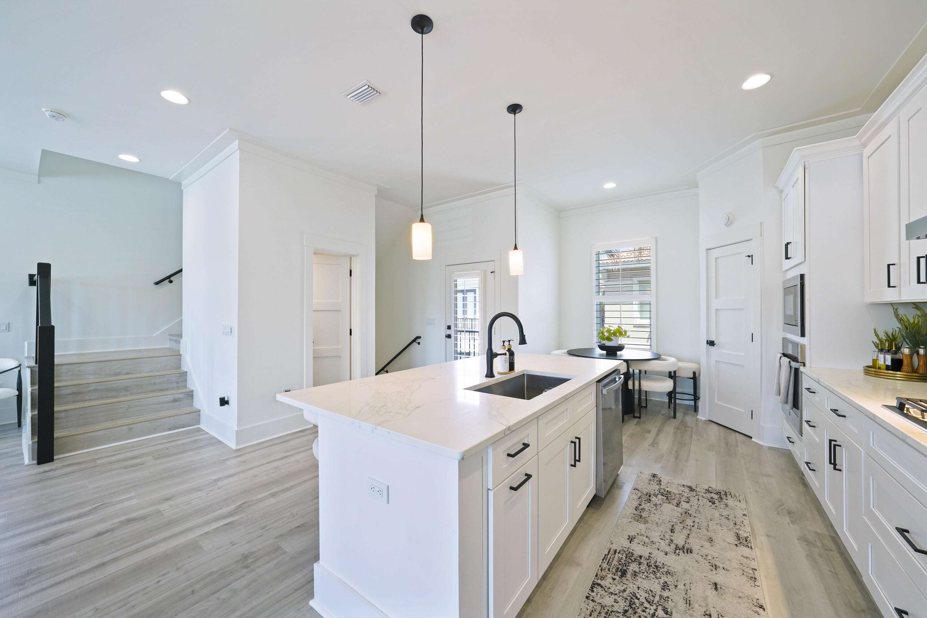 CALUSA BAY S/D - Residential Lease